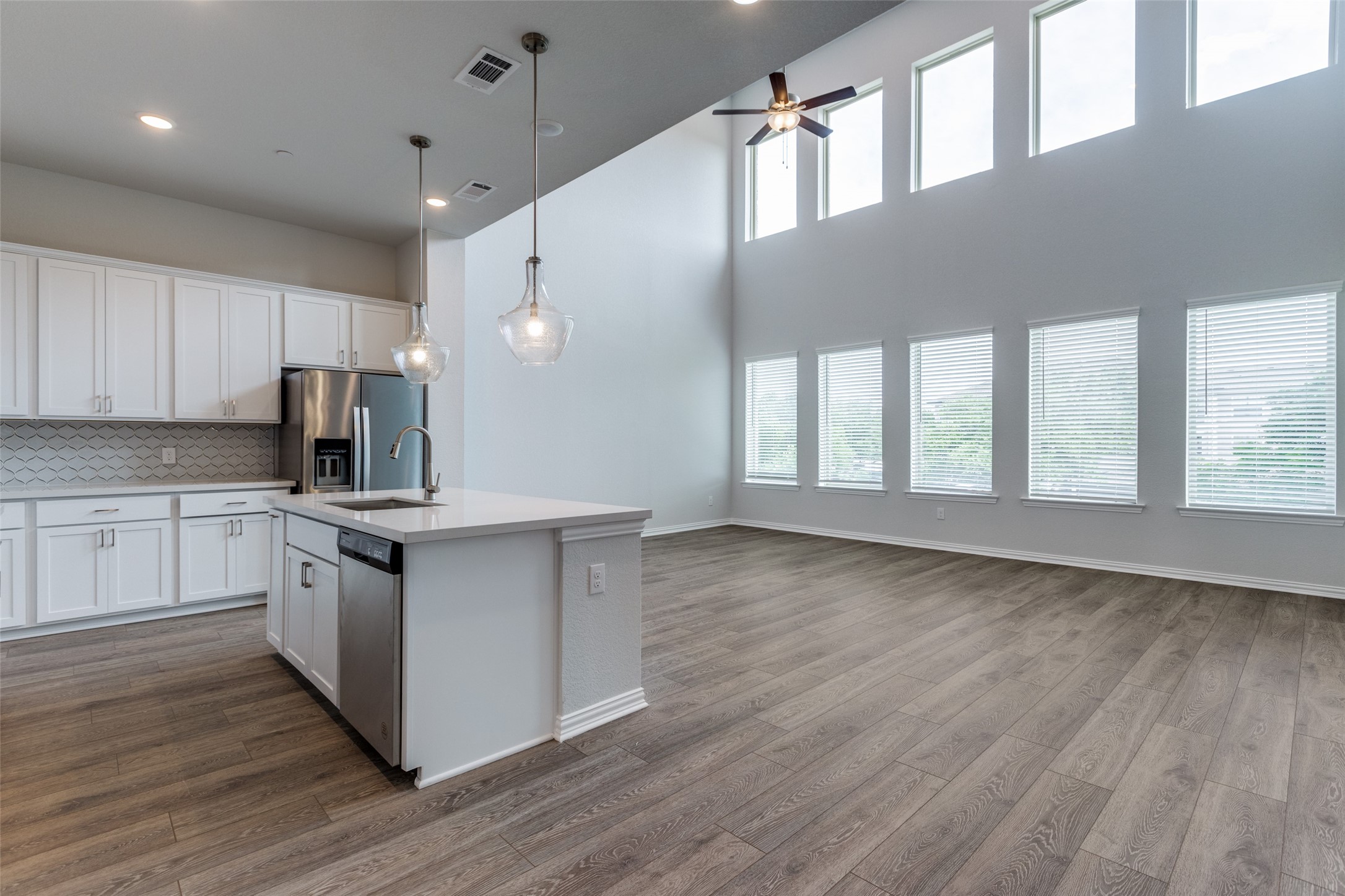 8295 Challenger Lane