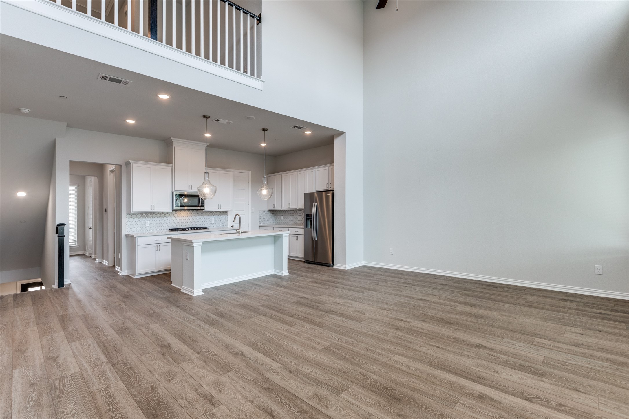 8295 Challenger Lane