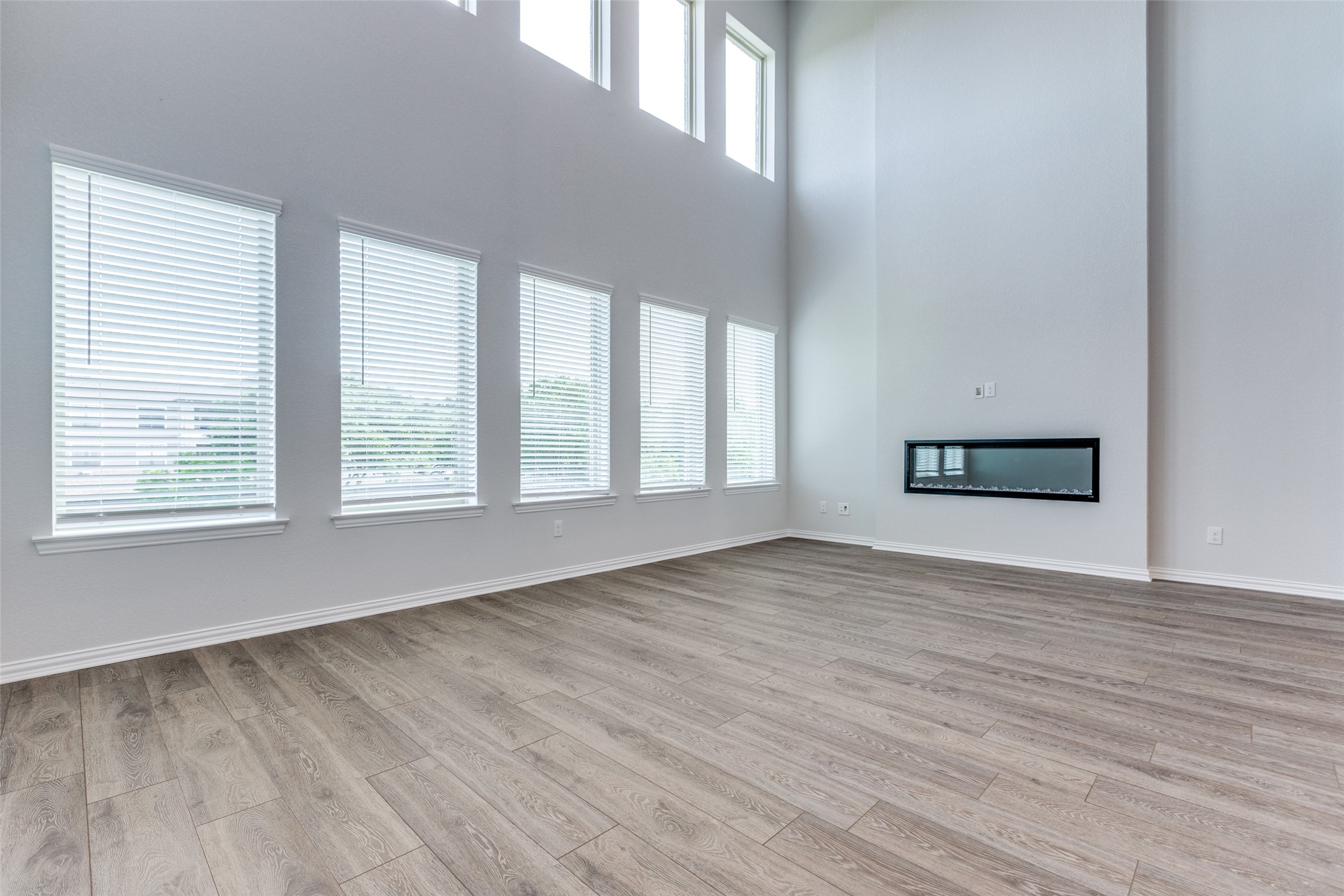 8295 Challenger Lane