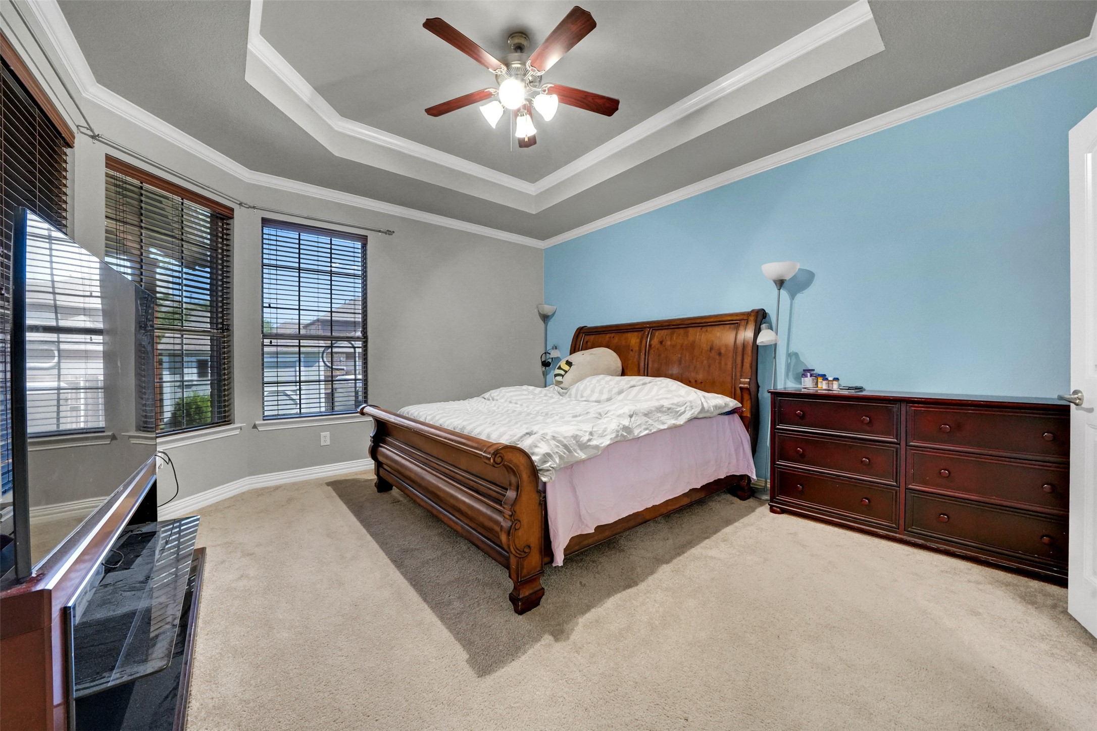 2712 Lakefield Drive