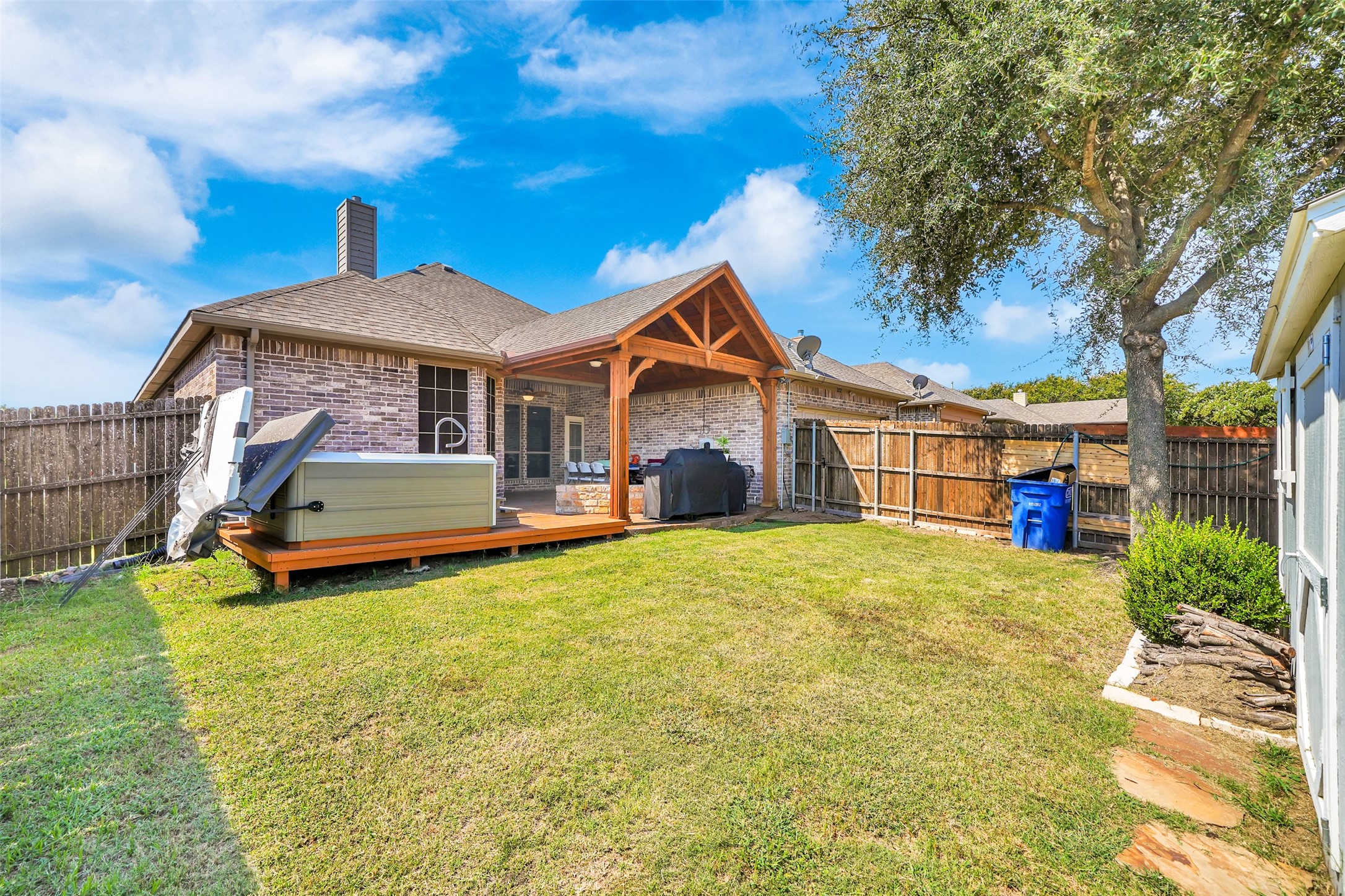 2712 Lakefield Drive