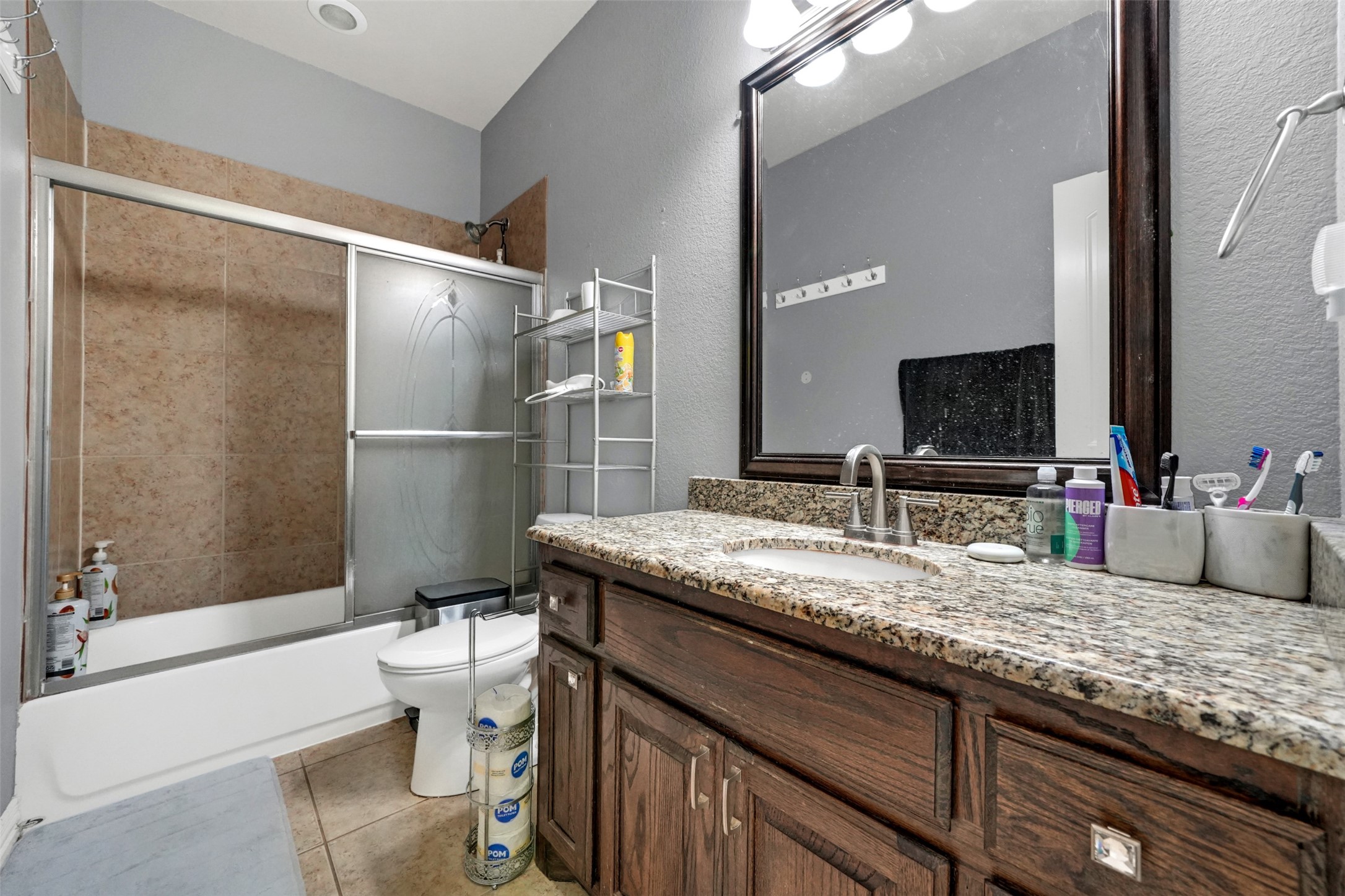 2712 Lakefield Drive