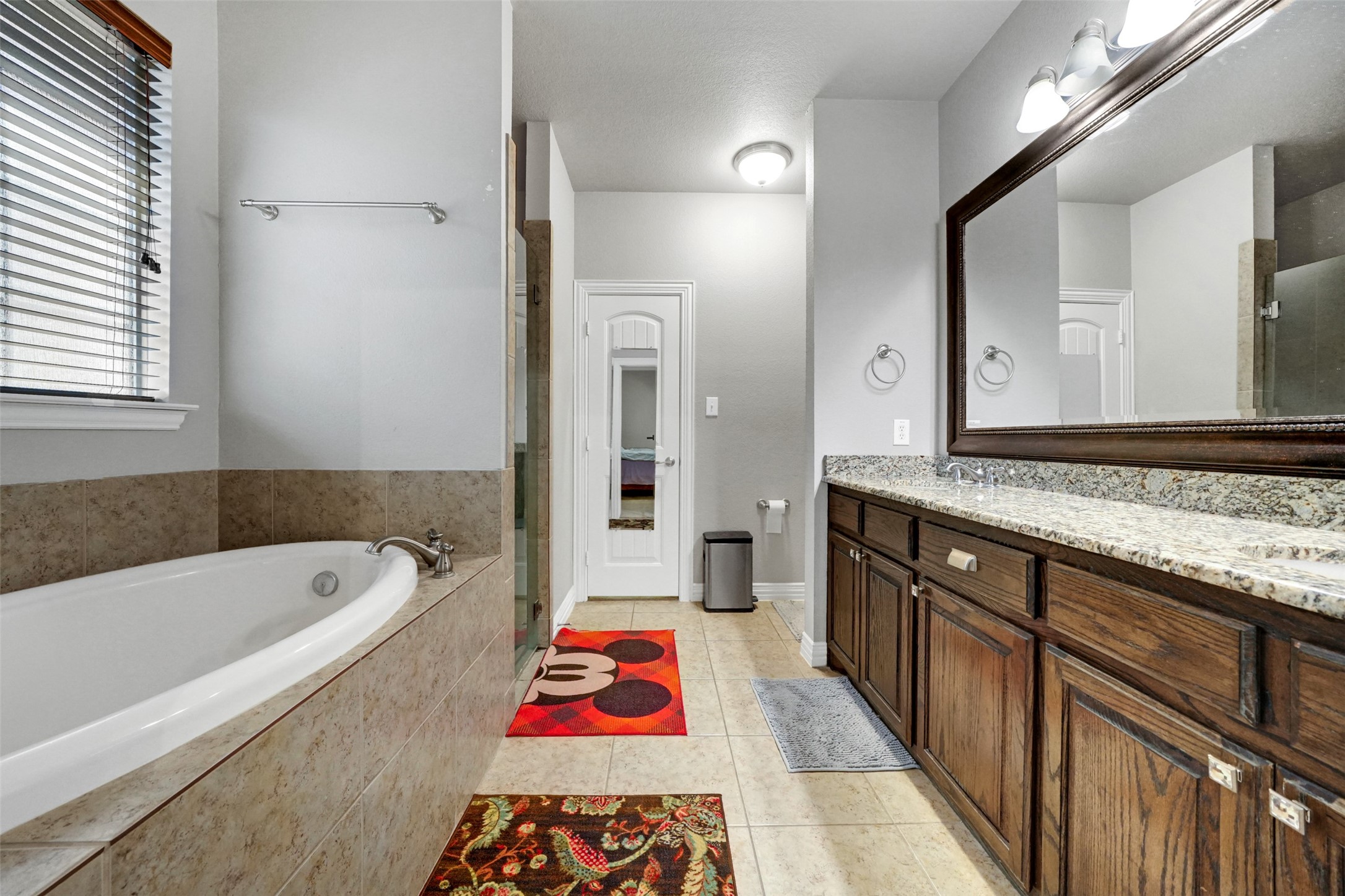 2712 Lakefield Drive