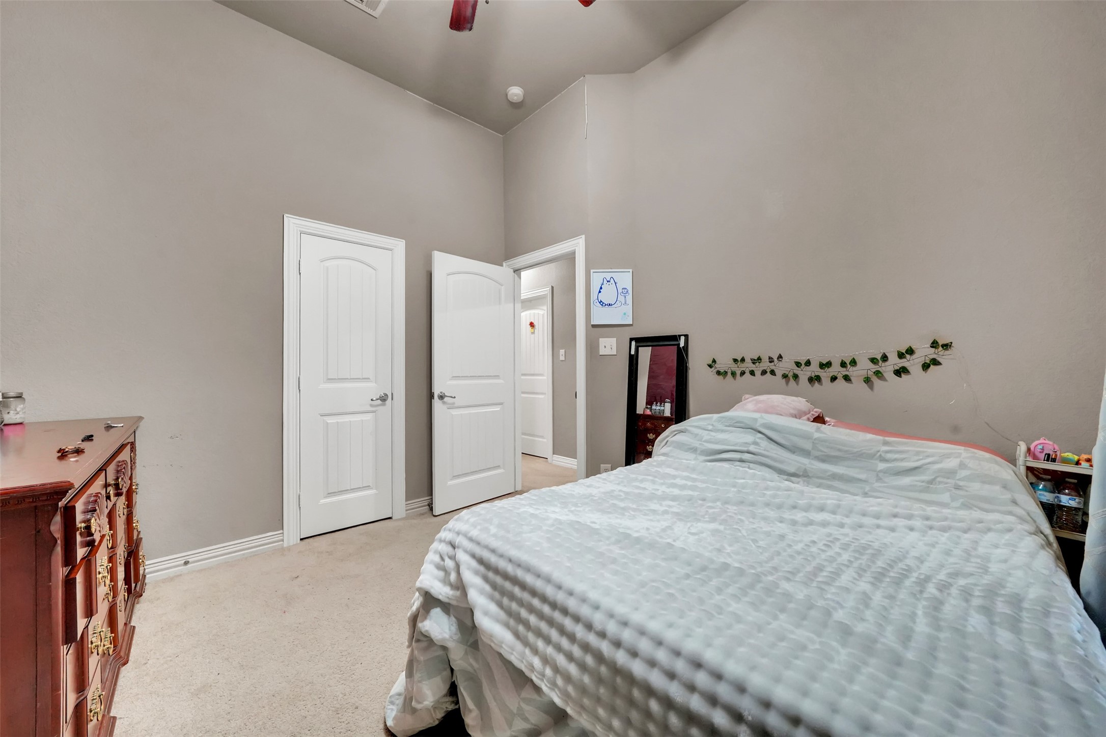 2712 Lakefield Drive