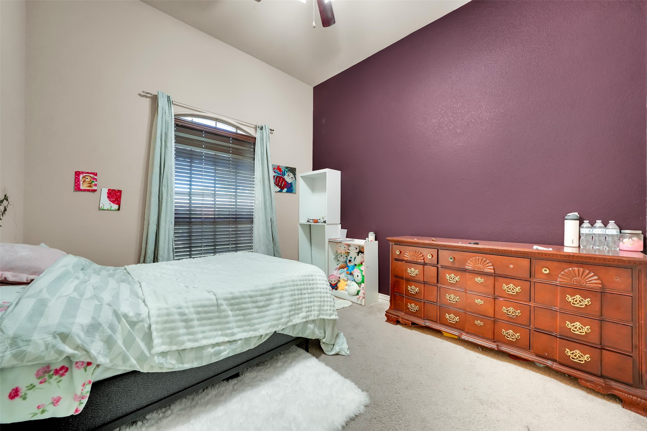 2712 Lakefield Drive