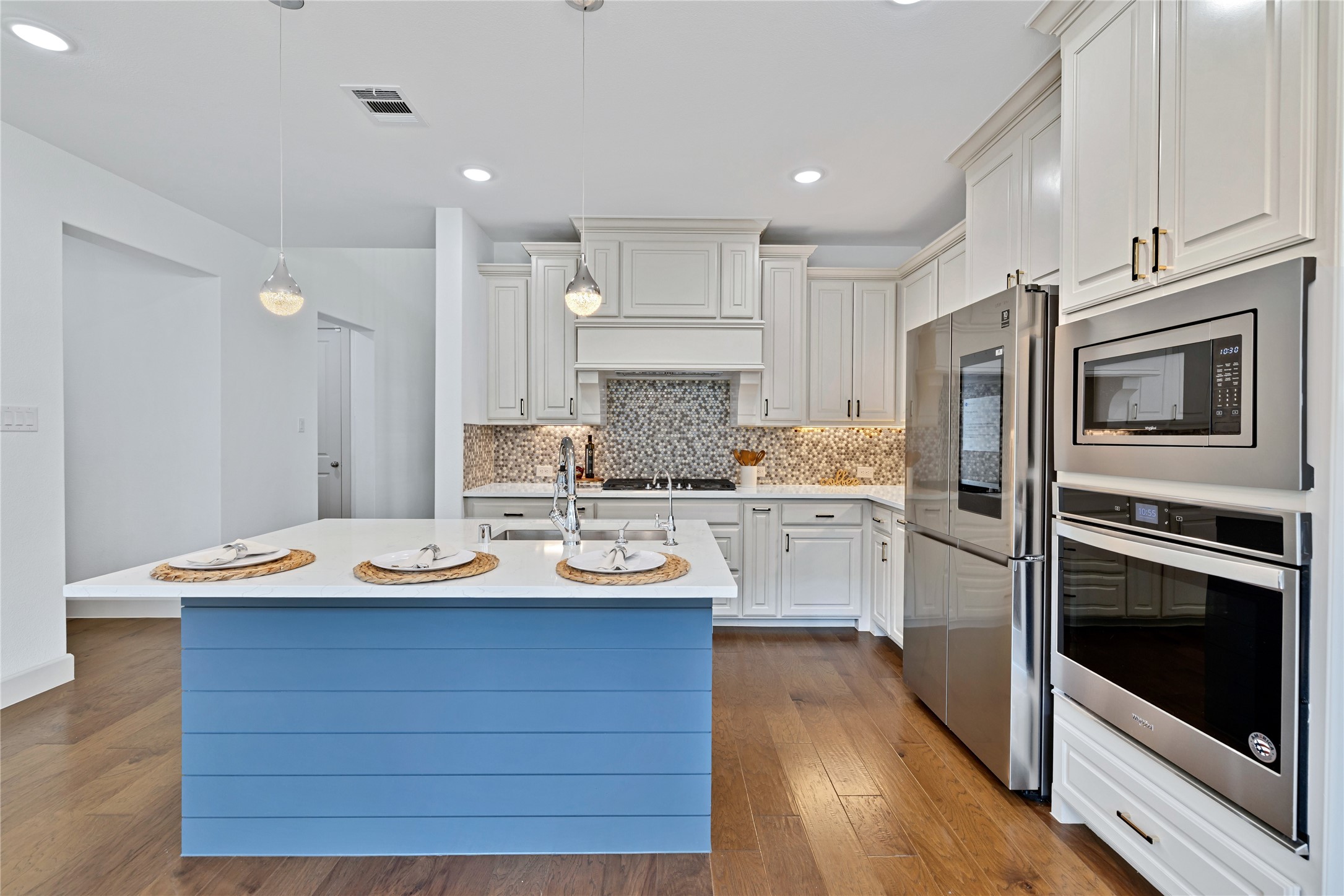 9694 Brackenfield Lane