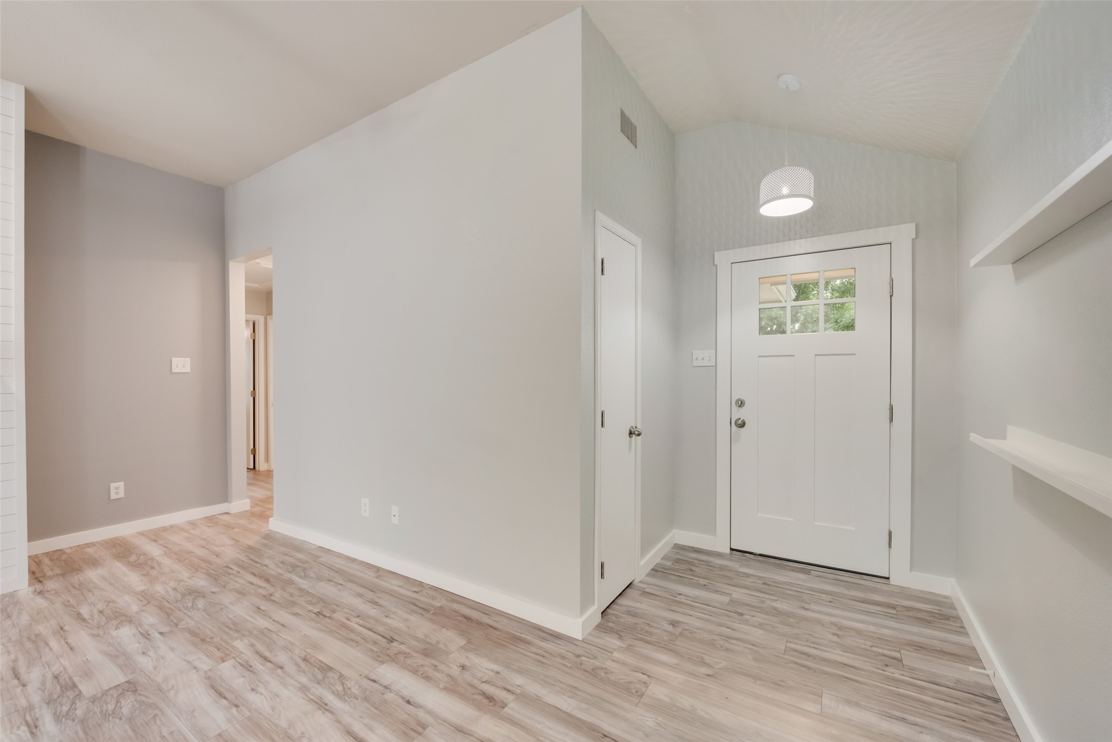 9216 Newport Lane