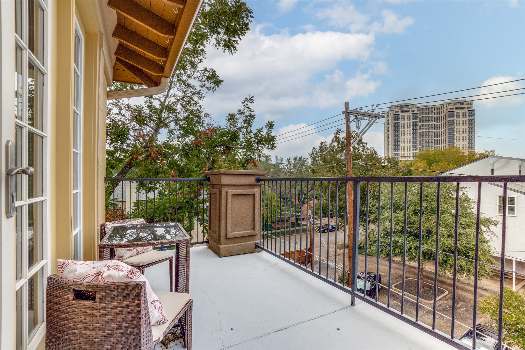 3818 Holland Avenue 309