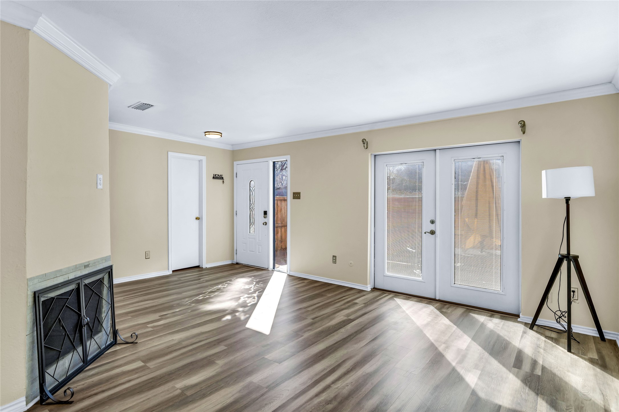 2640 Custer Parkway C