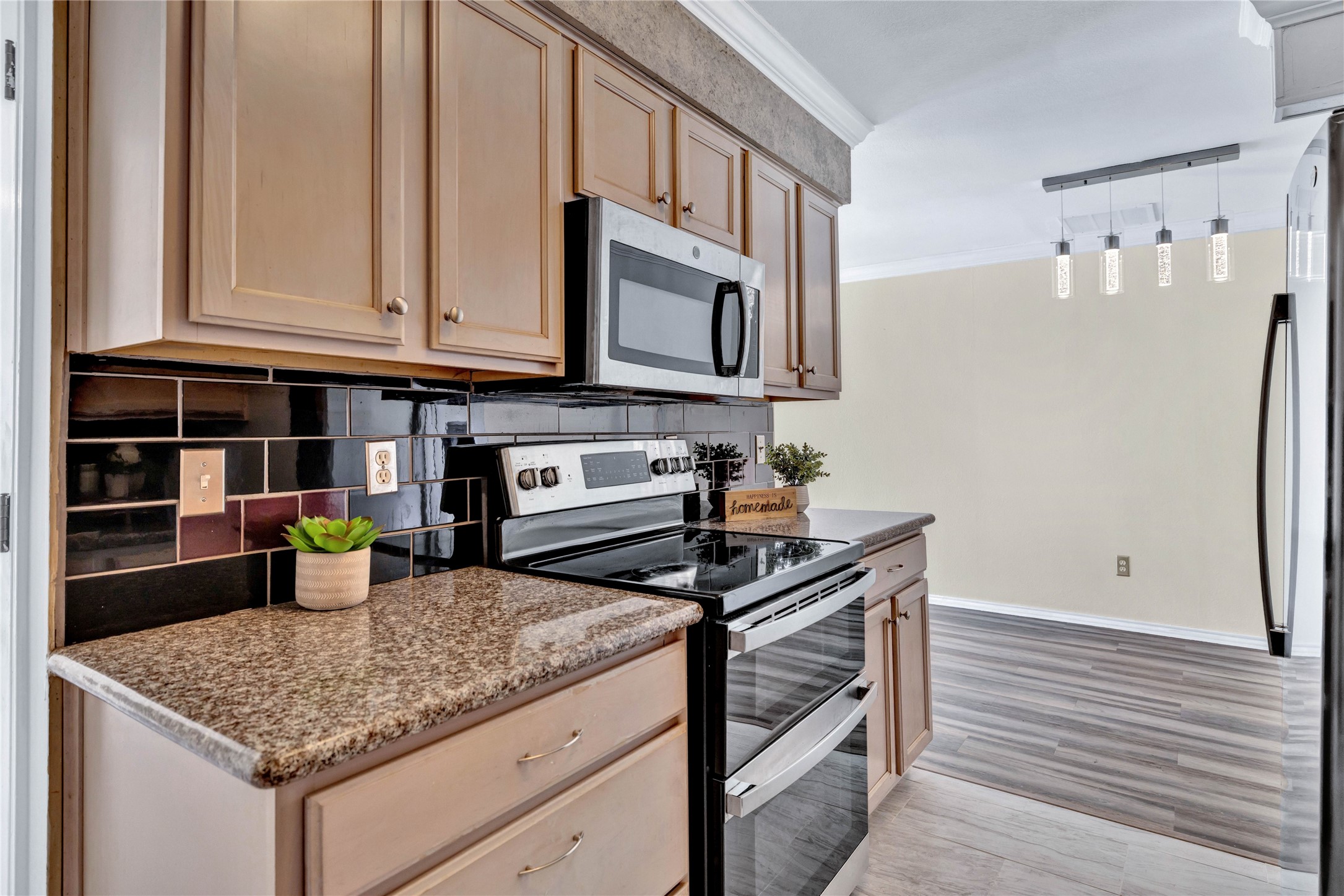 2640 Custer Parkway C