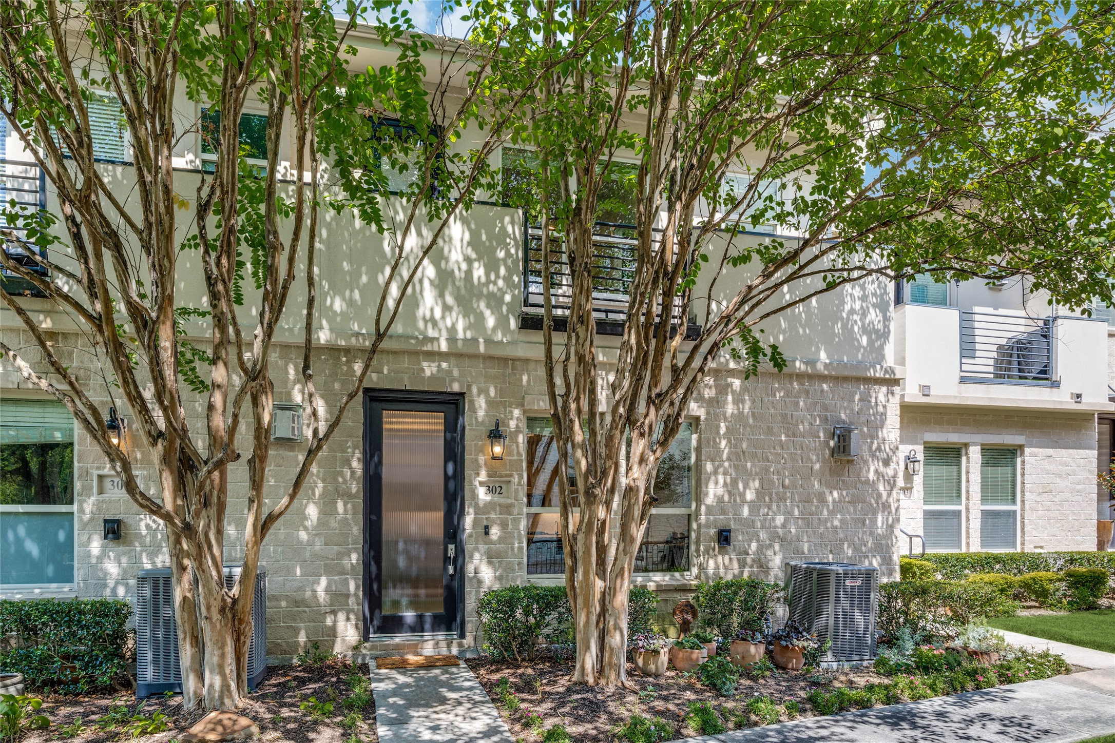 7333 Valley View Lane 302