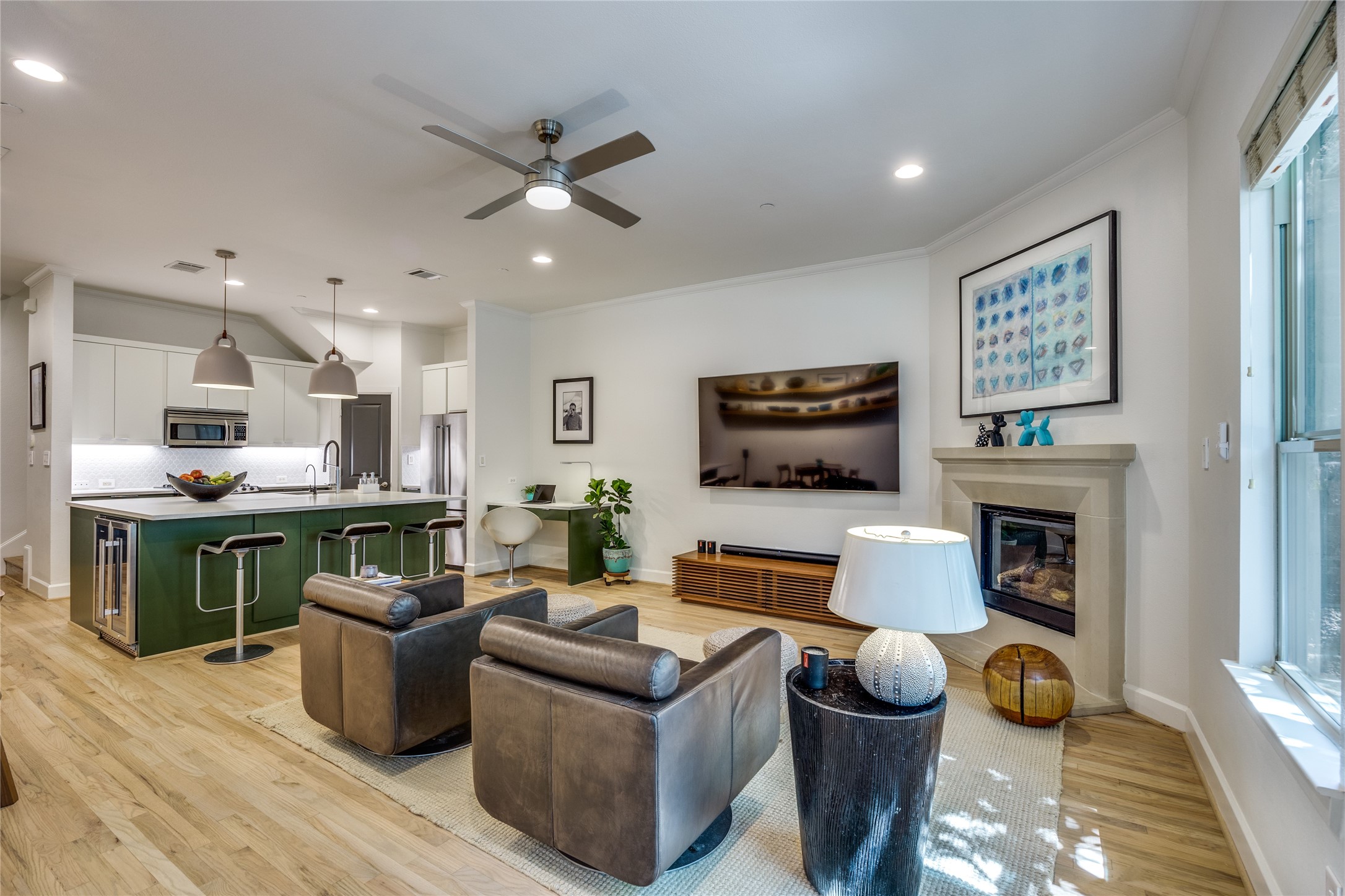 7333 Valley View Lane 302
