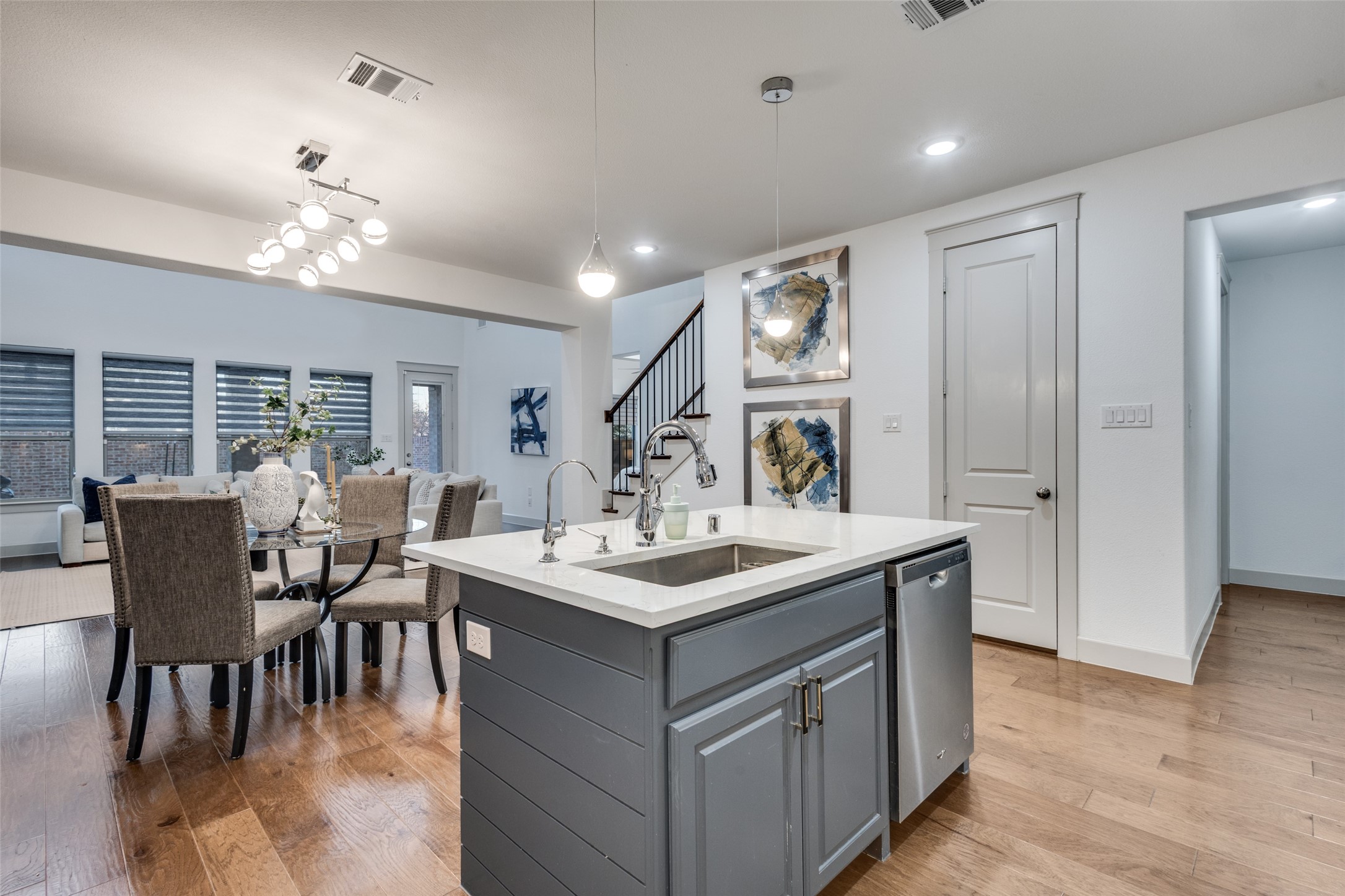 9694 Brackenfield Lane