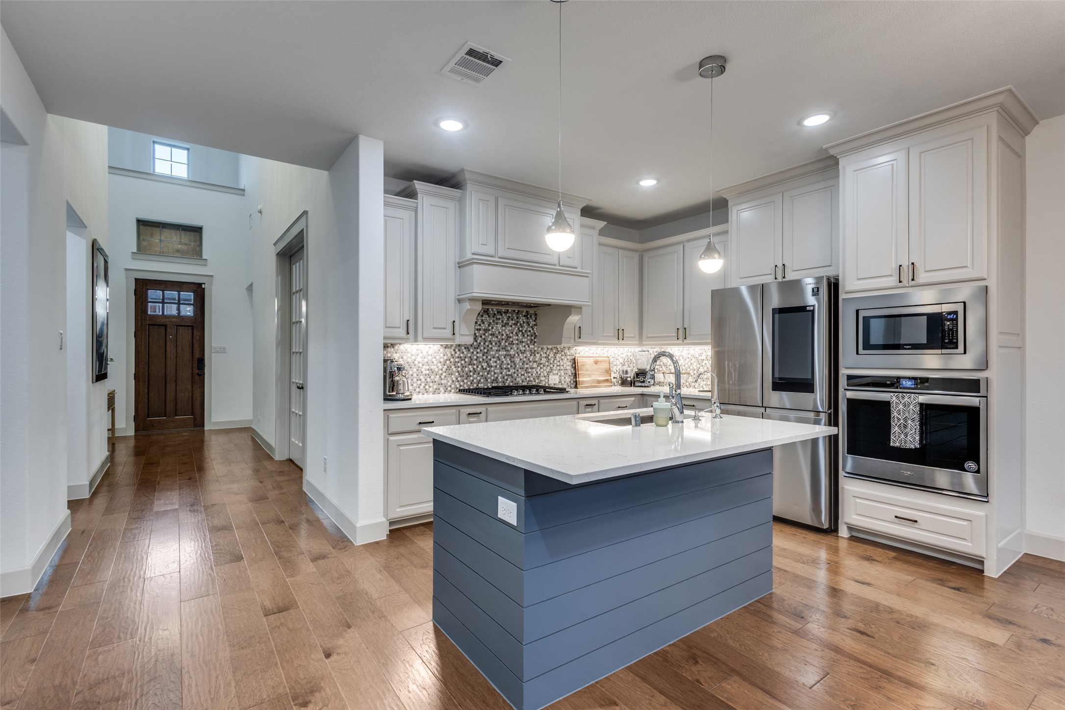 9694 Brackenfield Lane