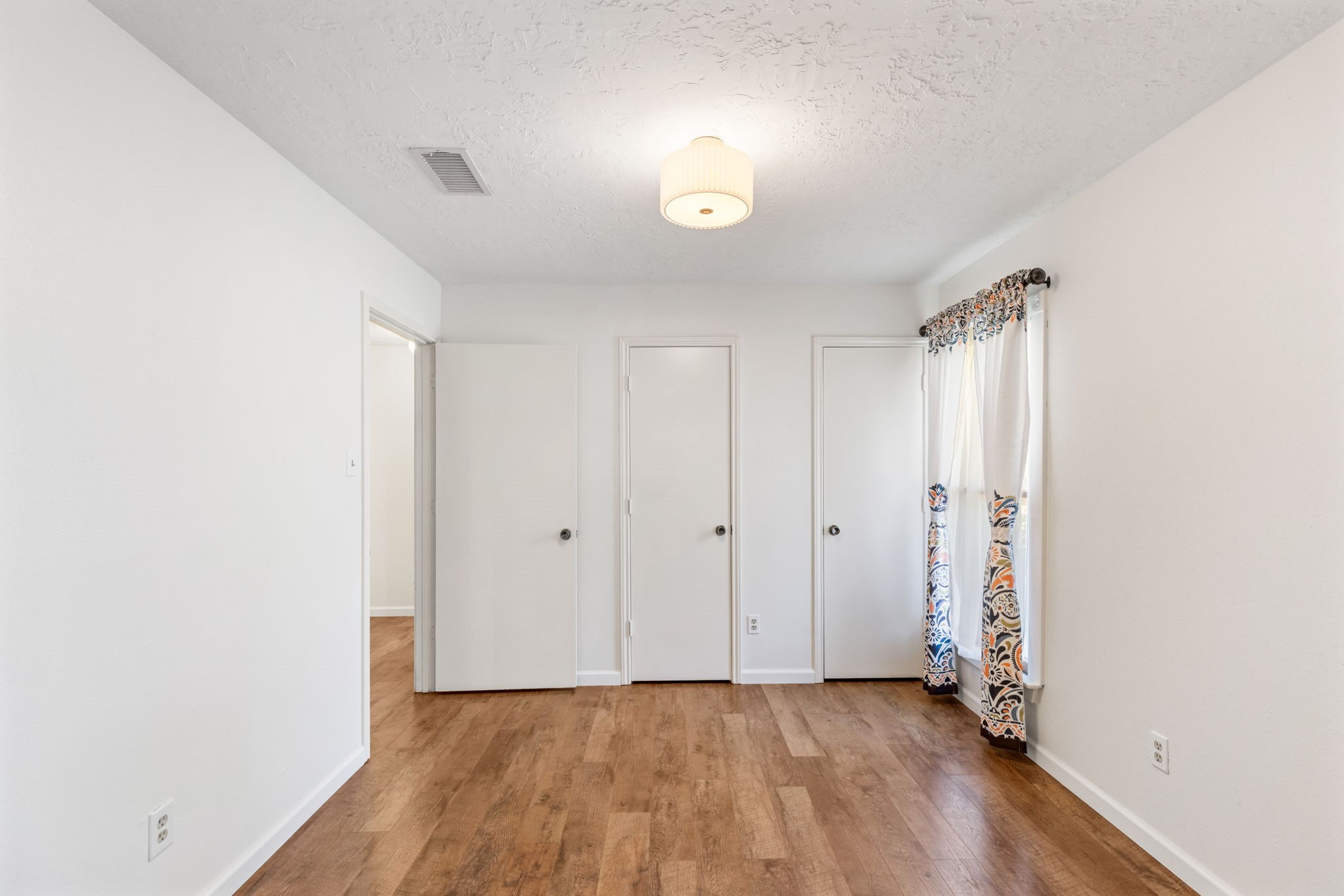 1417 Glyndon Drive