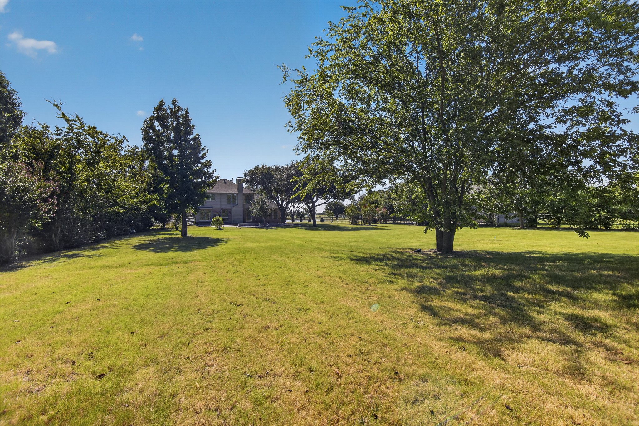 331 Lakeside Drive