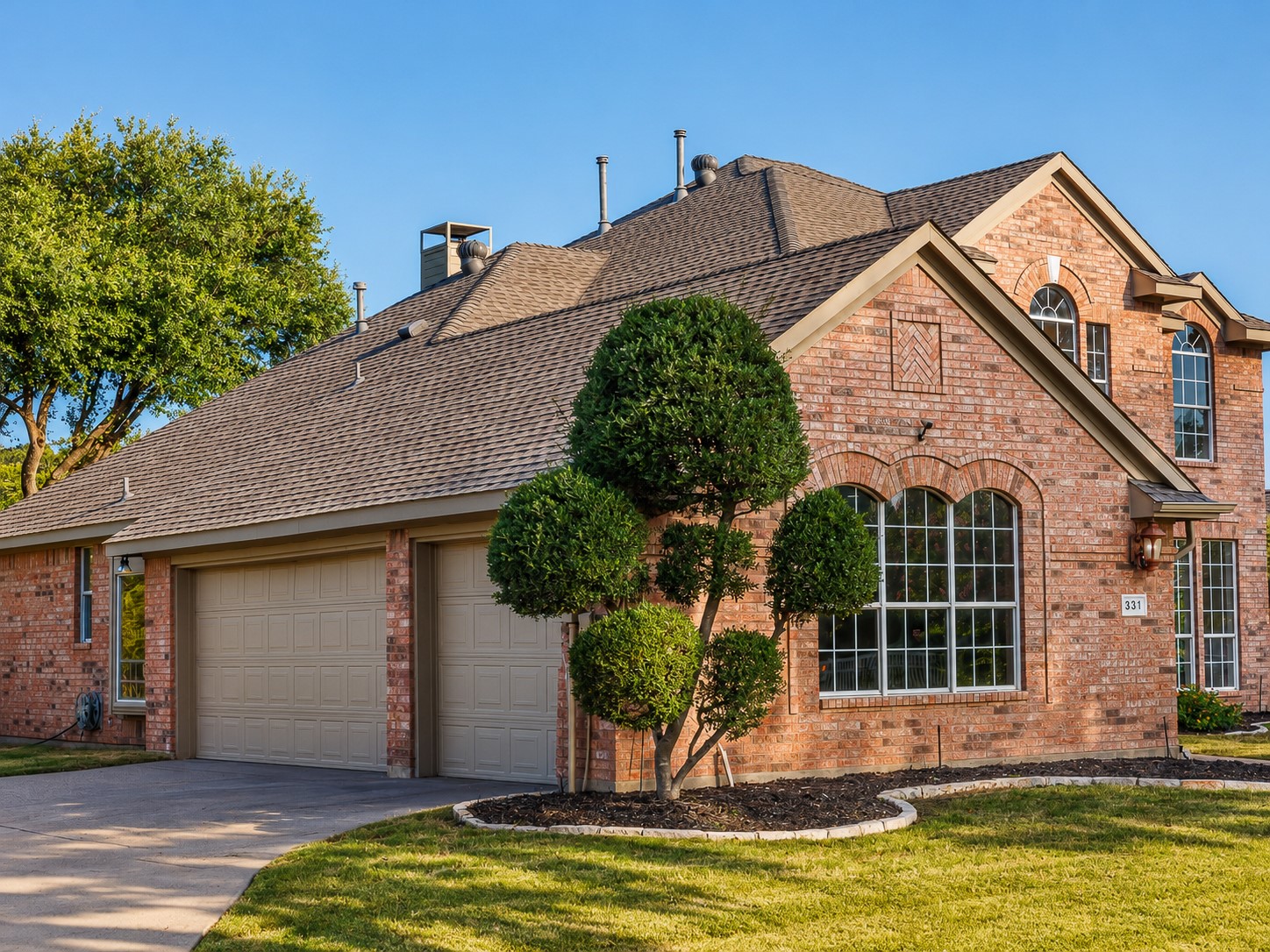331 Lakeside Drive