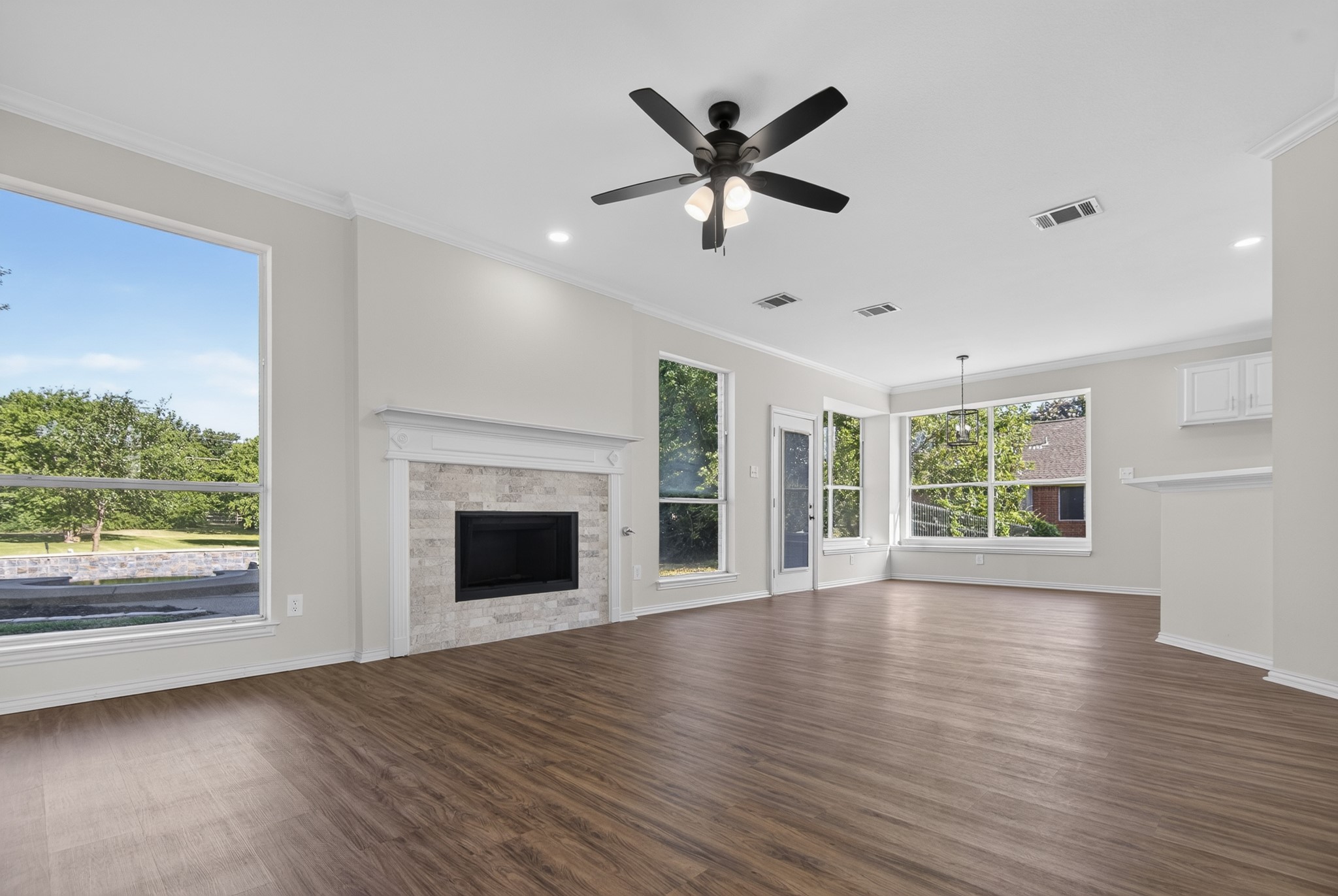 331 Lakeside Drive