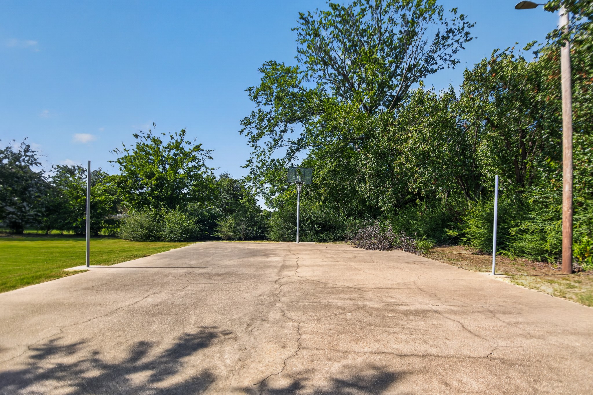 331 Lakeside Drive