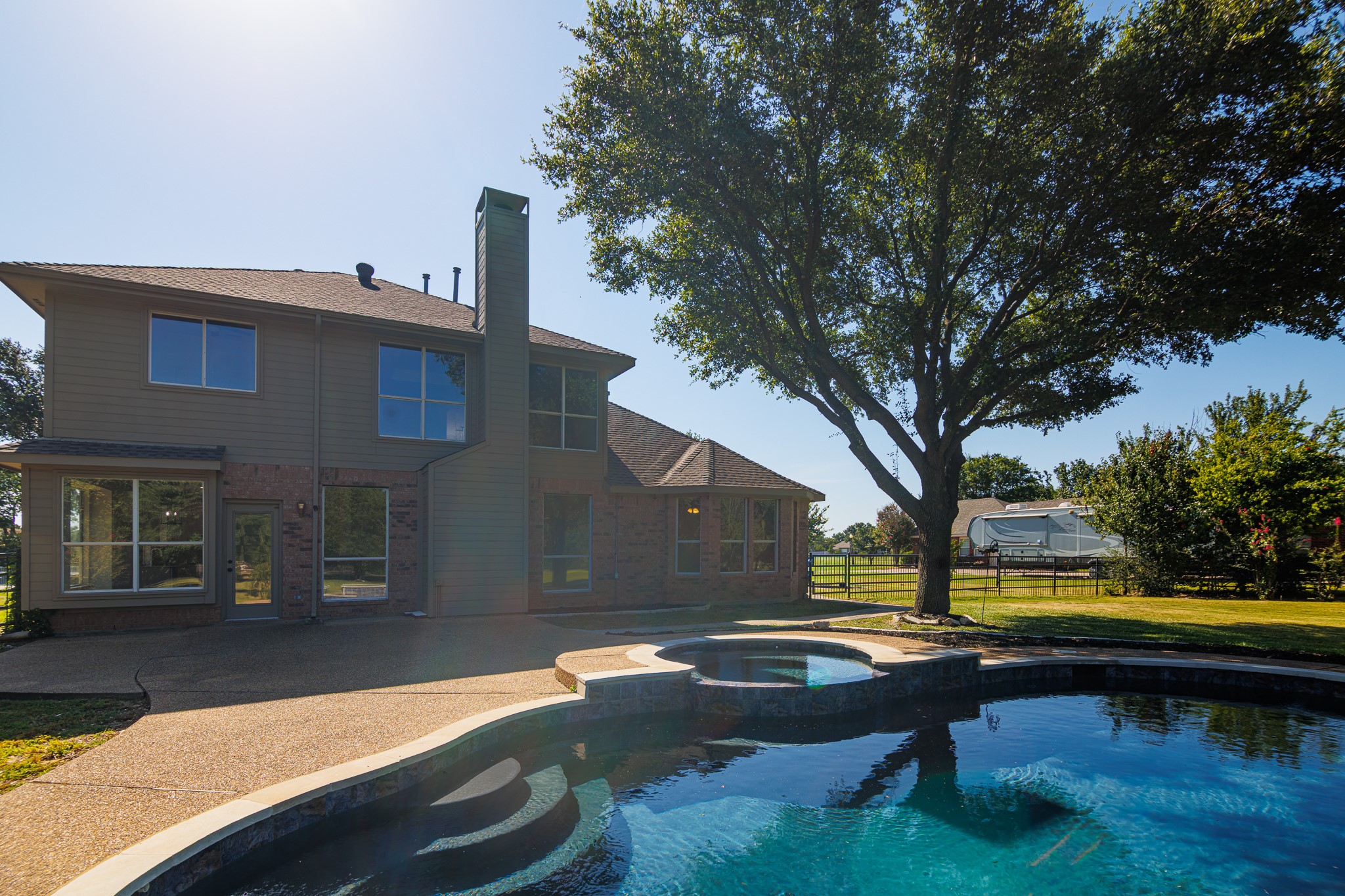 331 Lakeside Drive