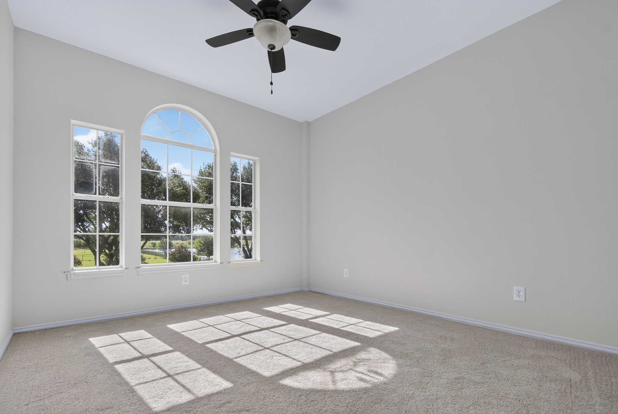 331 Lakeside Drive