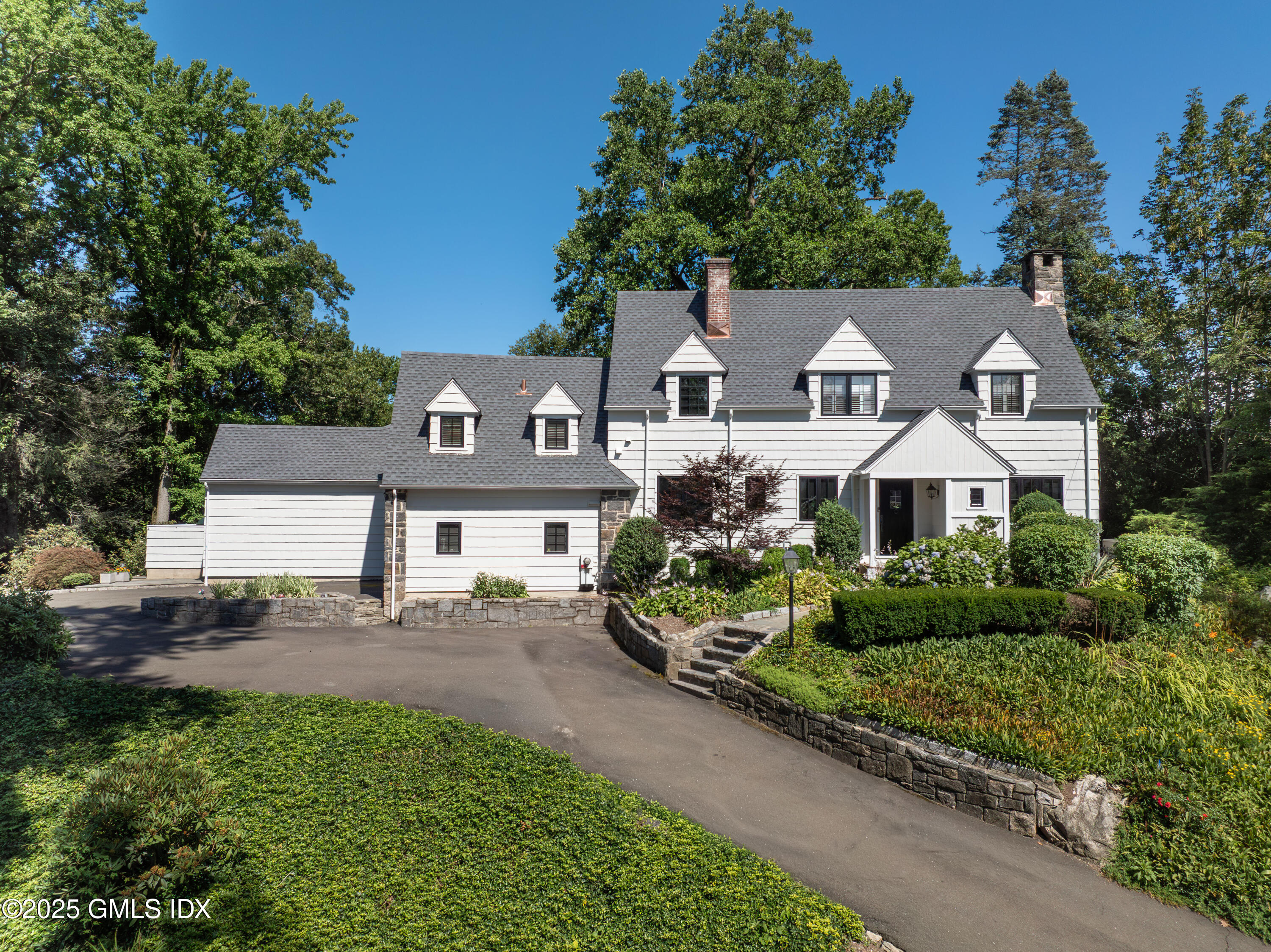 87 Orchard Drive