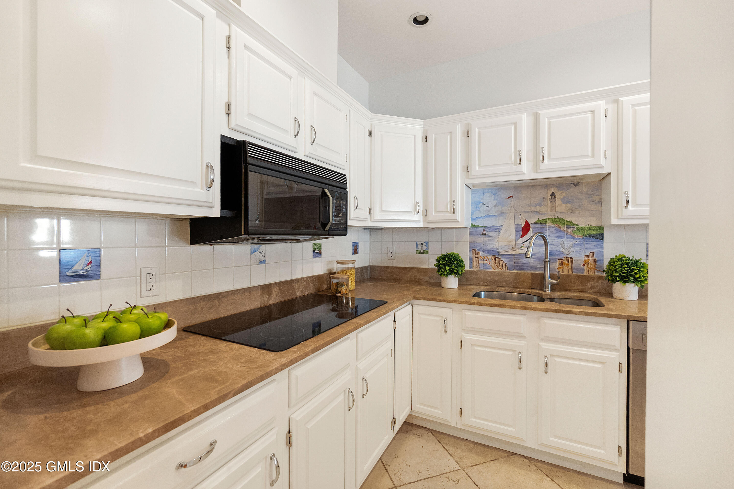 333 Palmer Hill Road, 2B