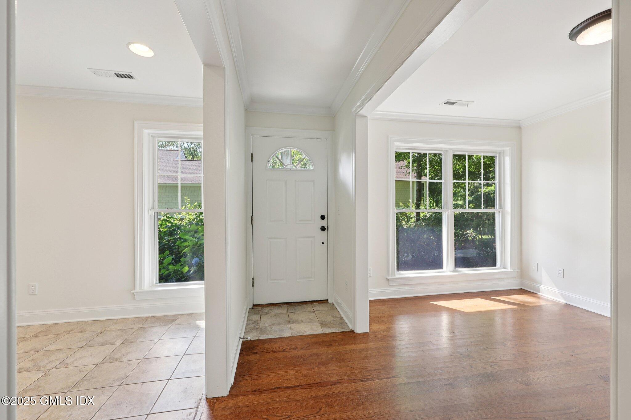 255 Weaver Street, 1C