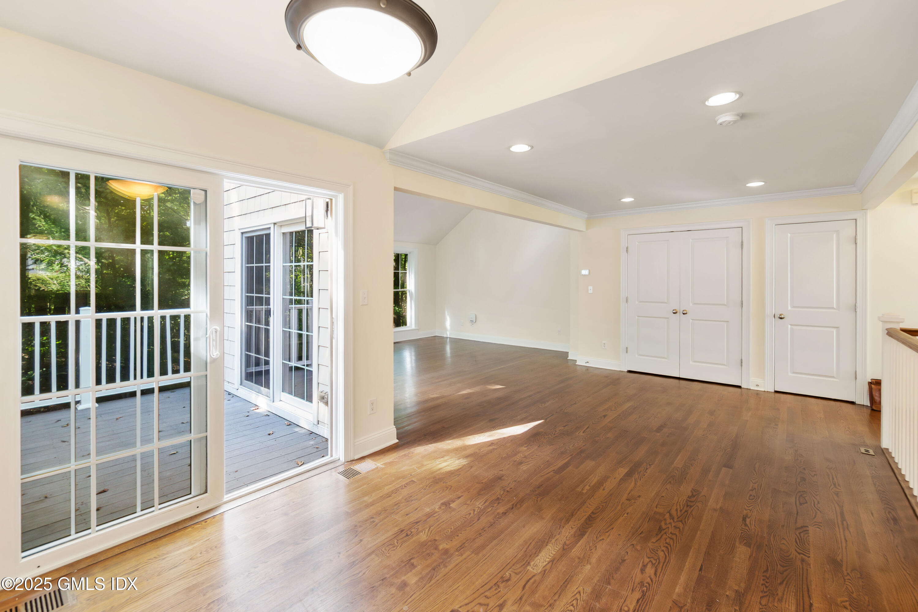 253 WEAVER Street, 10G