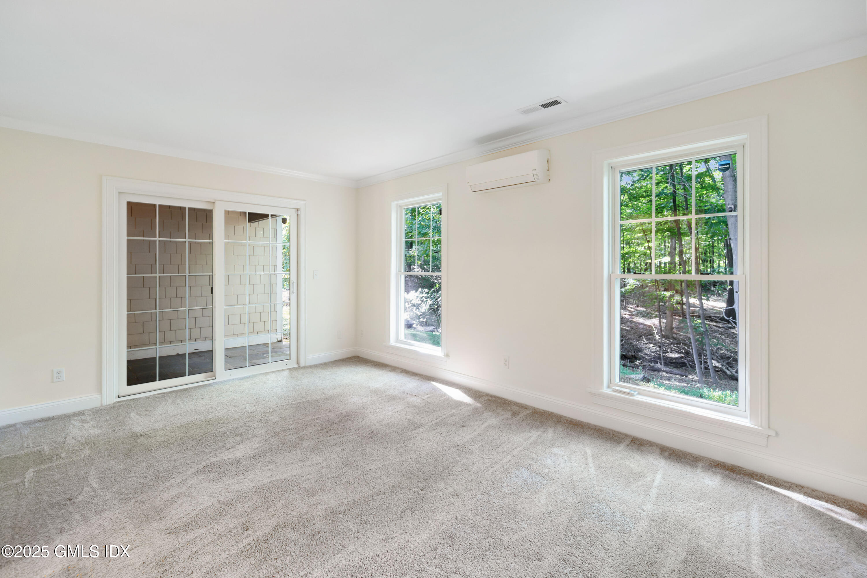 253 WEAVER Street, 10G