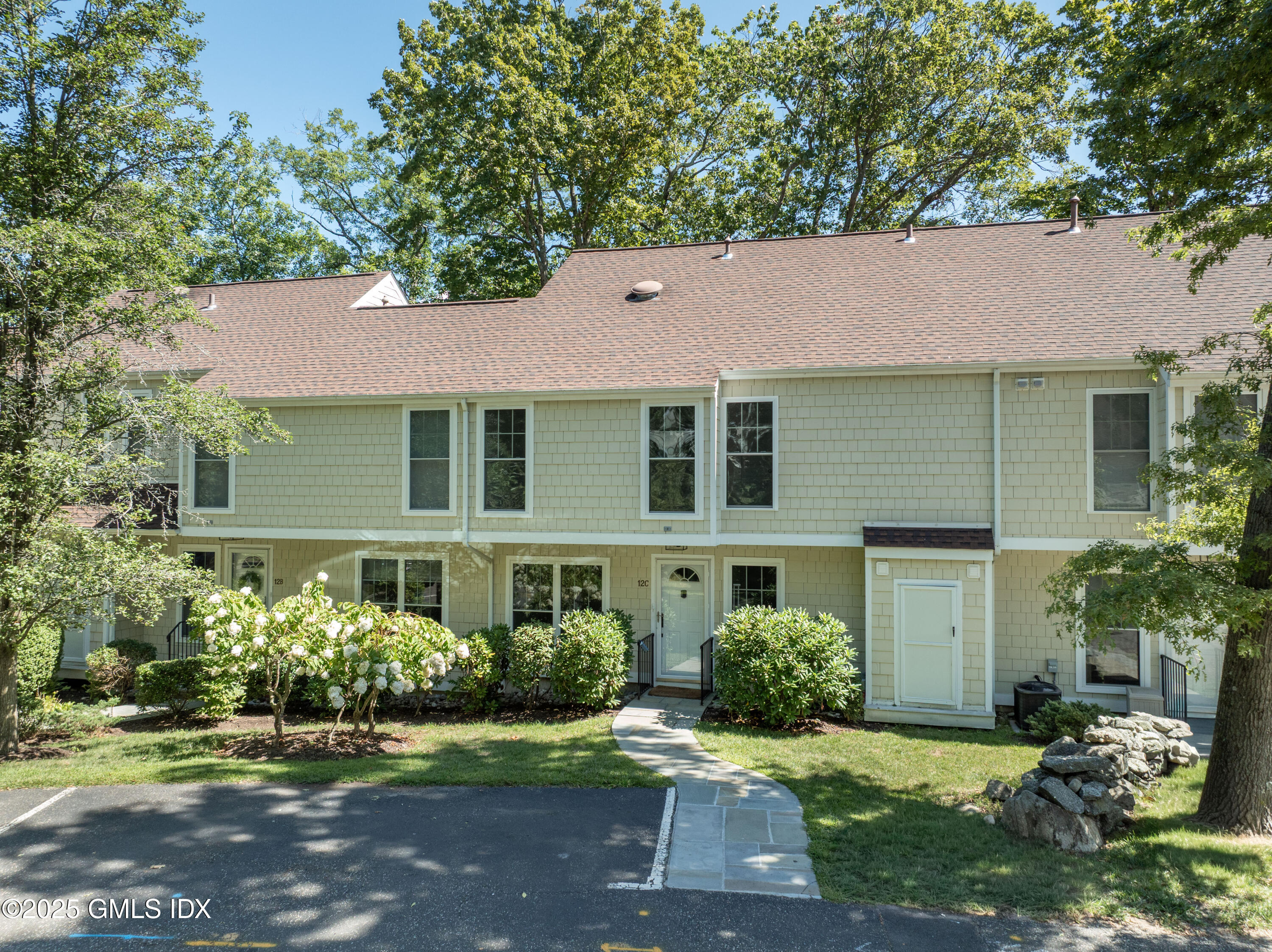 241 Weaver Street Street, 12C