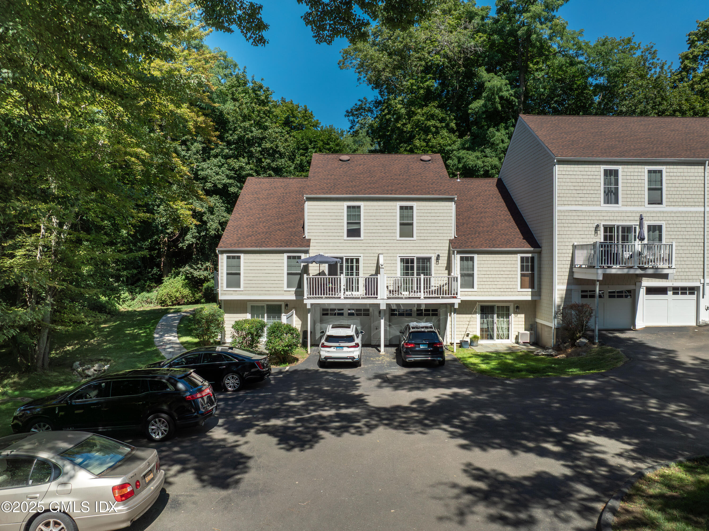 223 Weaver Street, 20H