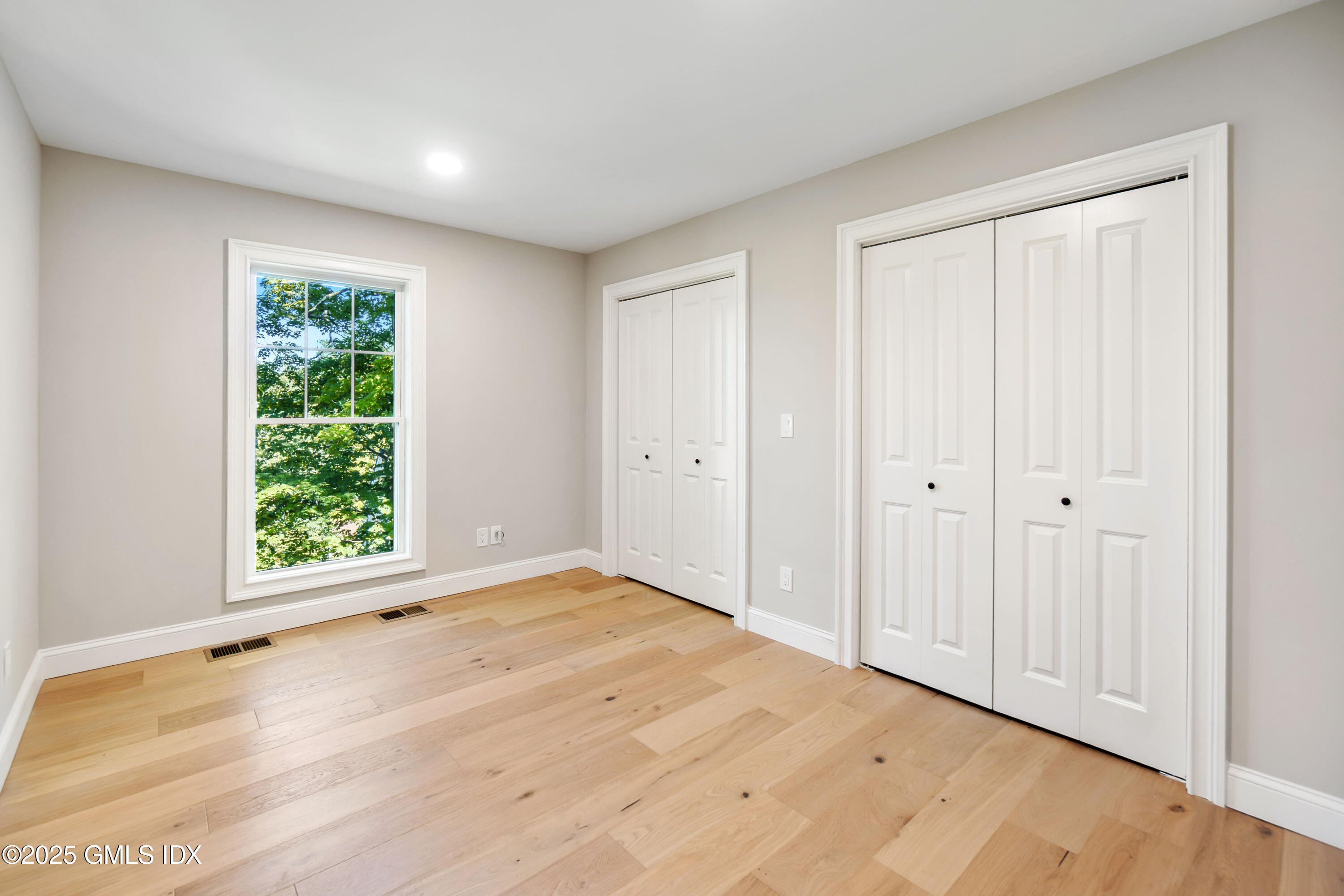 237 Weaver Street, 8D