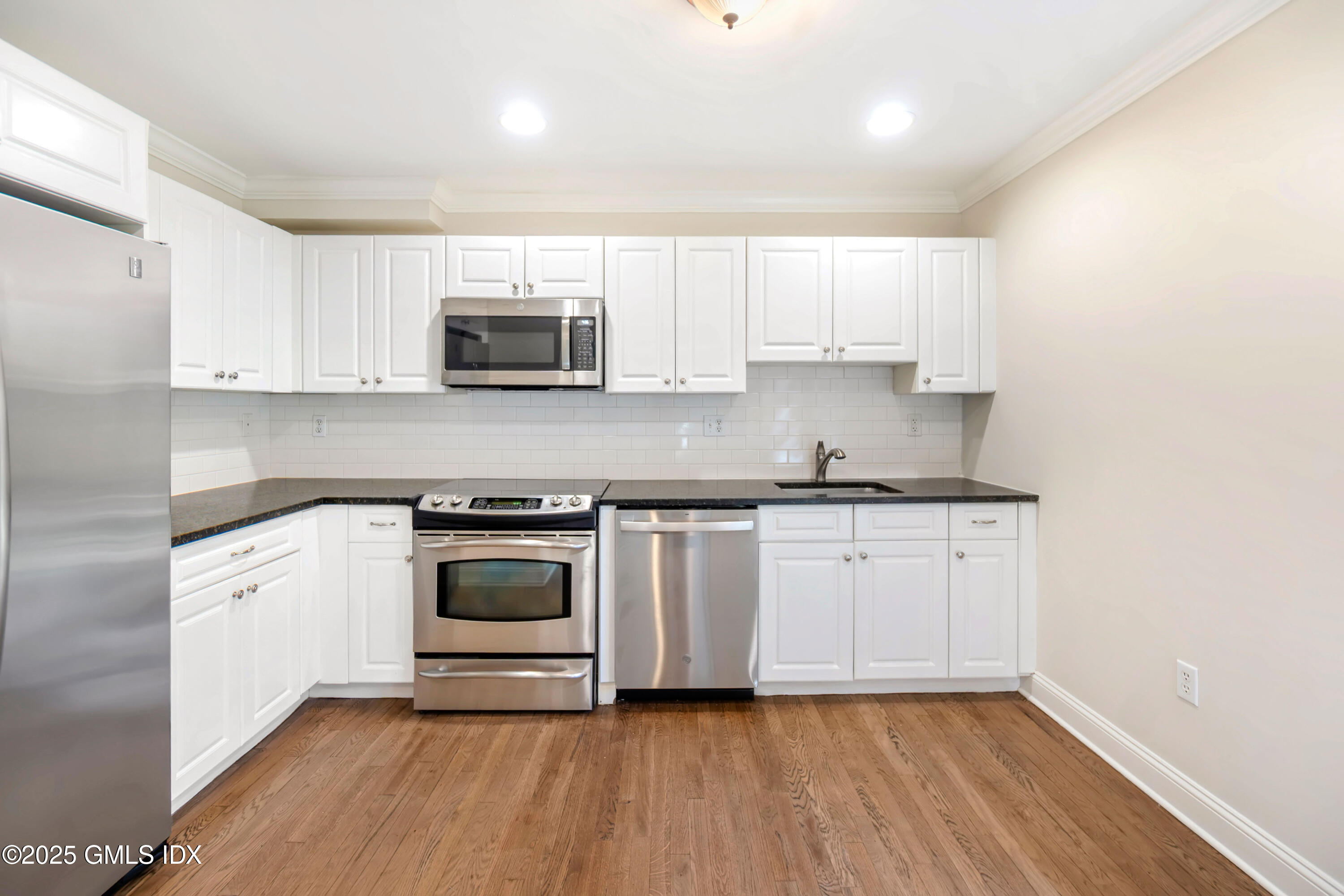 221 Weaver Street, 19C