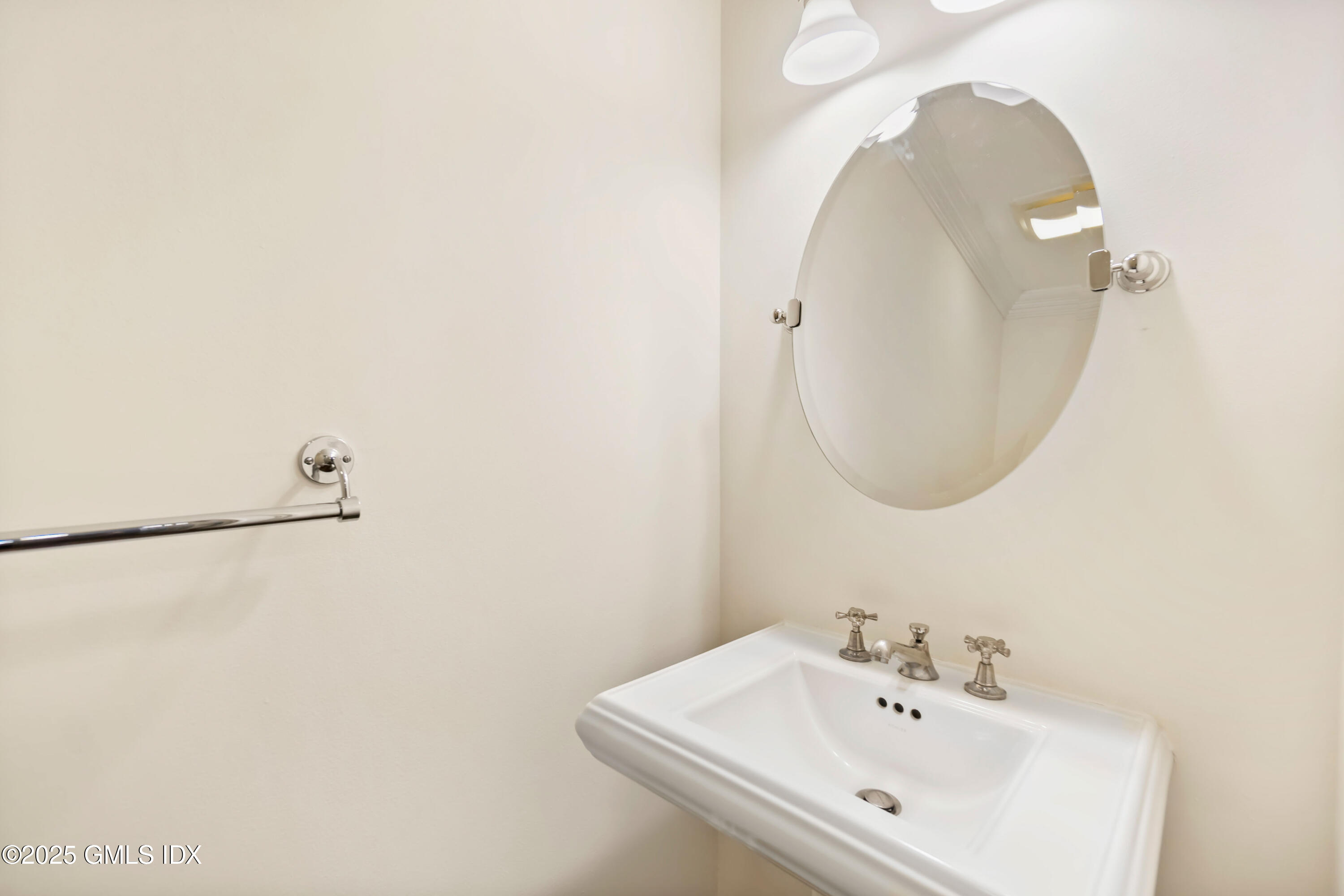 235 Weaver Street, 6C