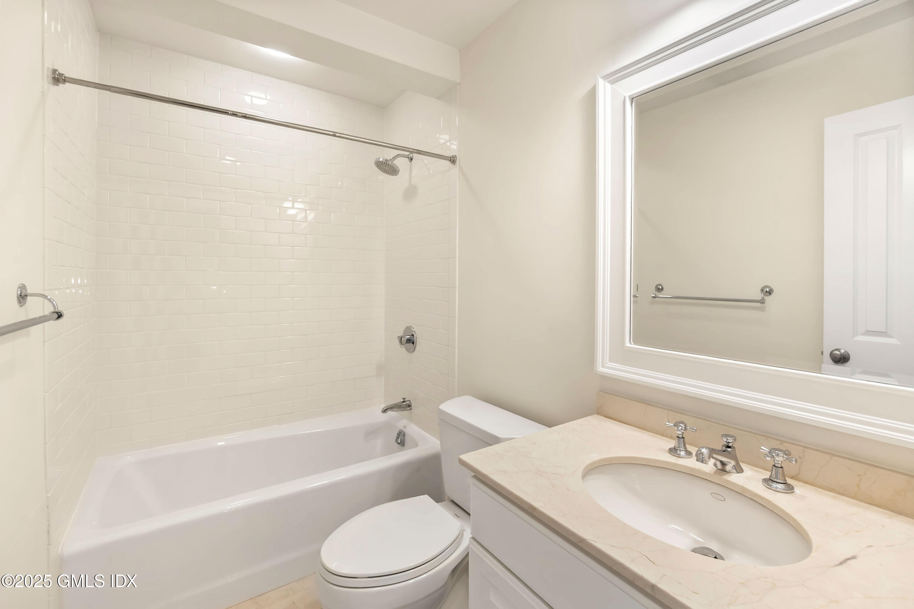 235 Weaver Street, 6C