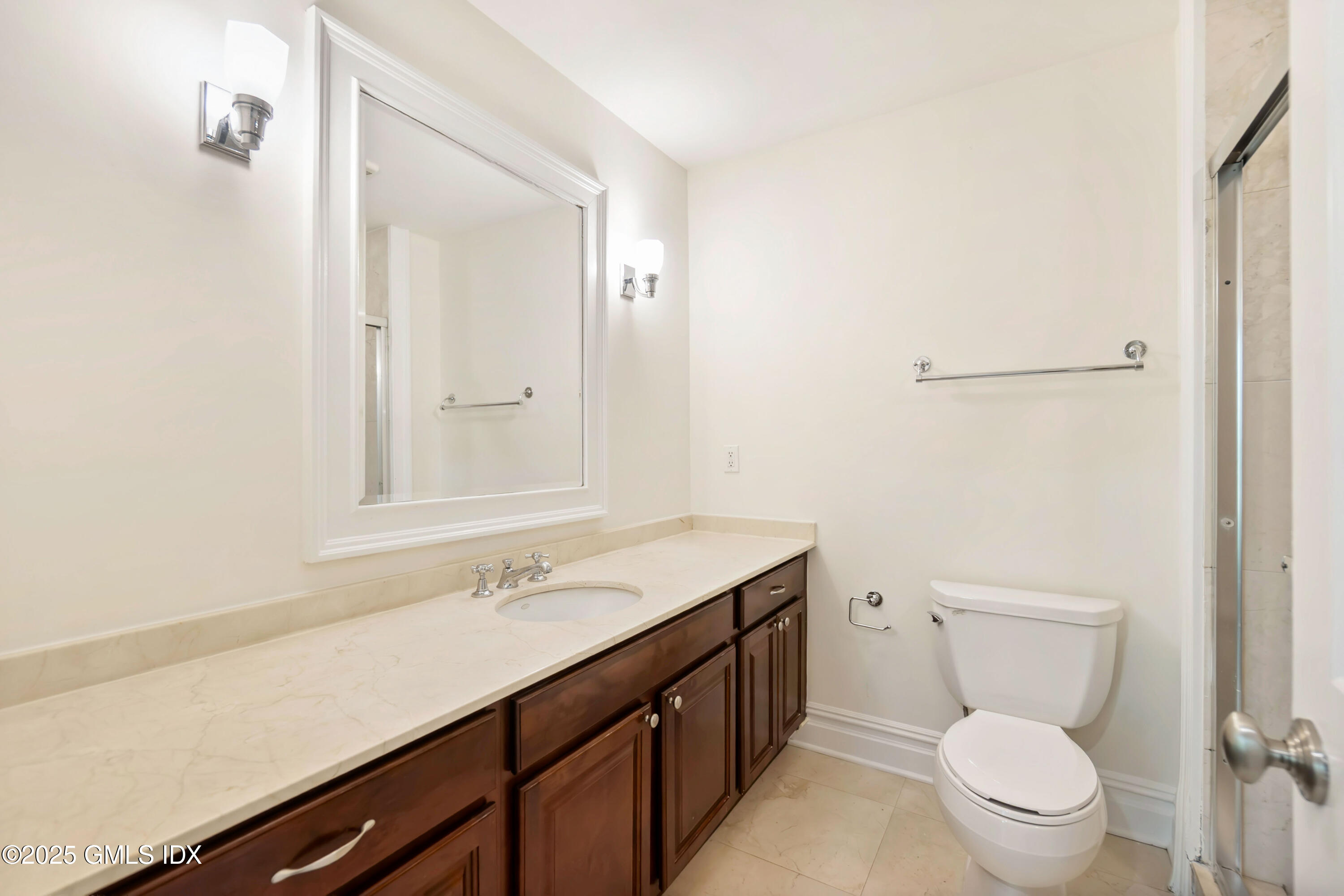 235 Weaver Street, 6C