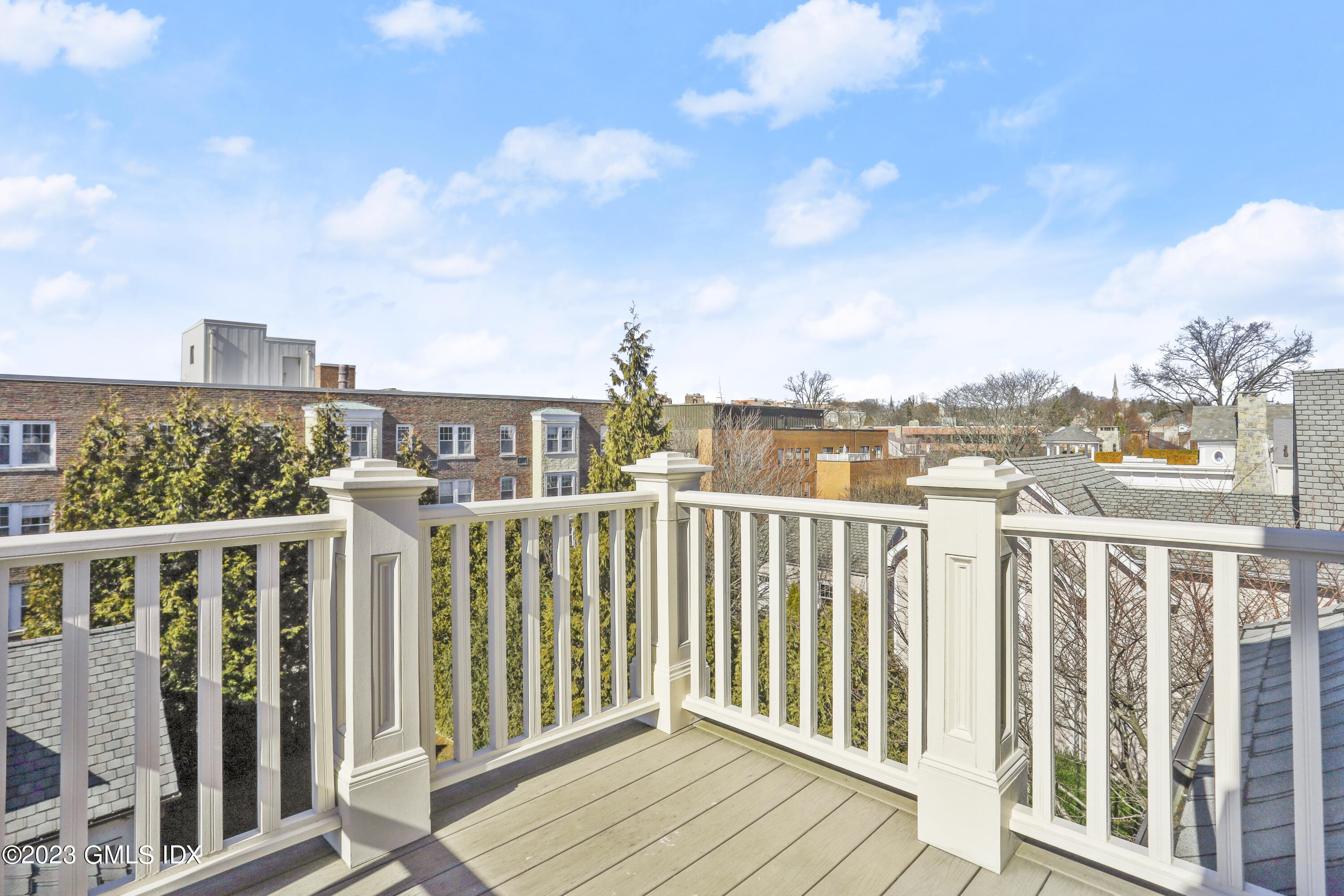 250 Milbank Avenue B