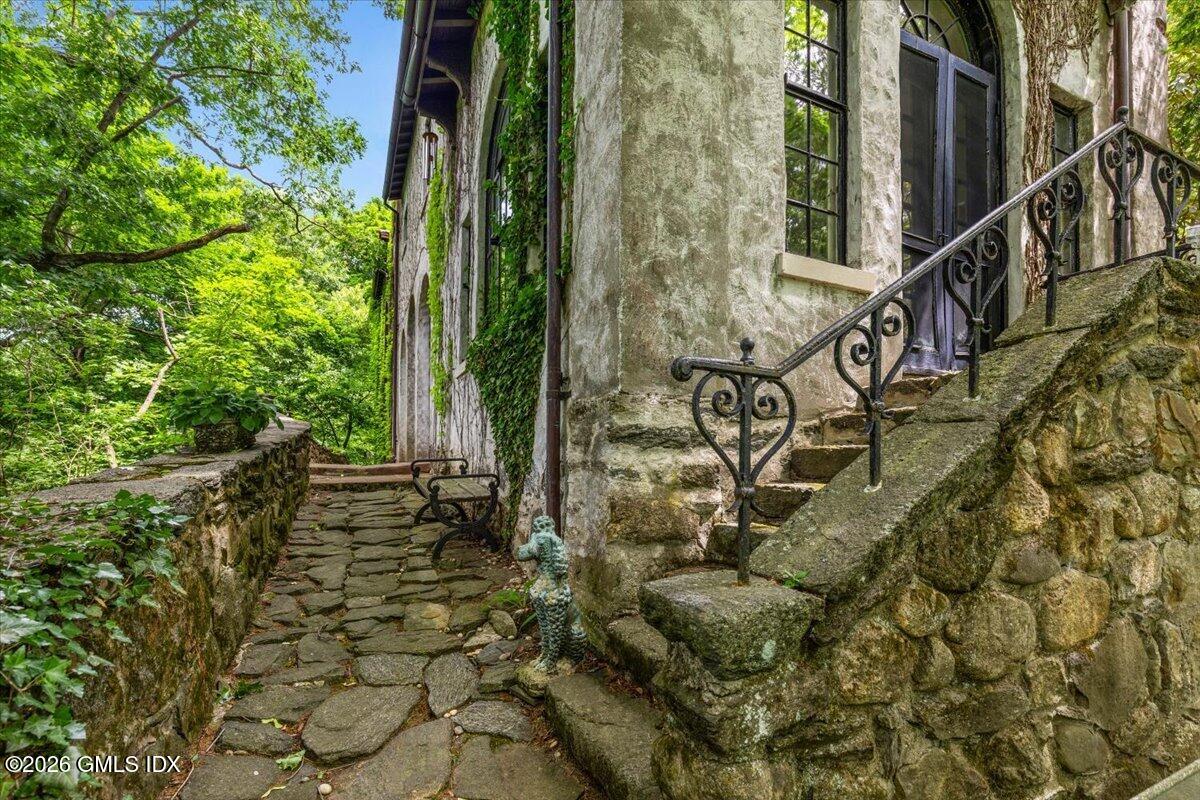 200 Old Church Road
