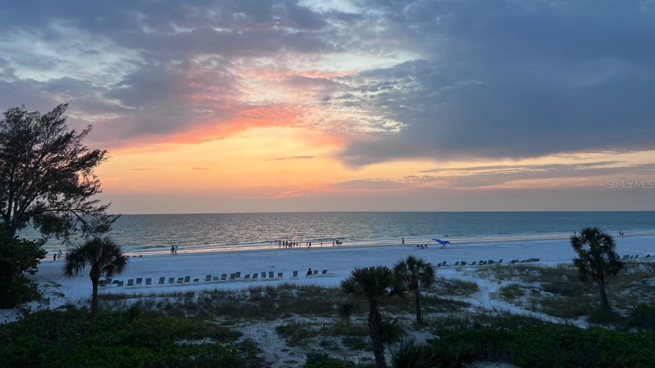 20 WHISPERING SANDS DR #306