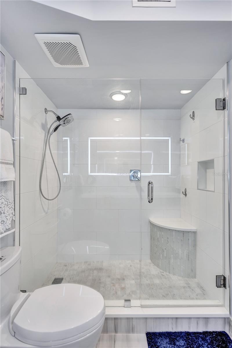 20 WHISPERING SANDS DR #306