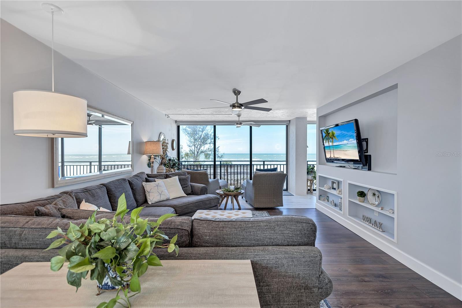 20 WHISPERING SANDS DR #306