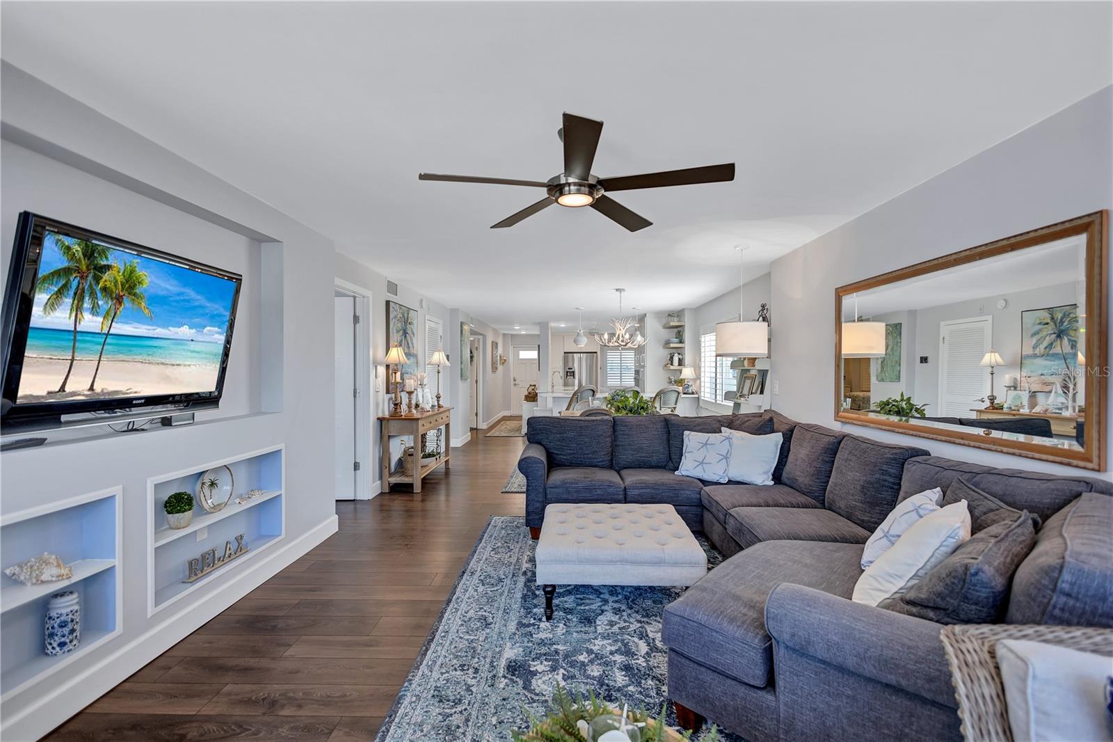 20 WHISPERING SANDS DR #306