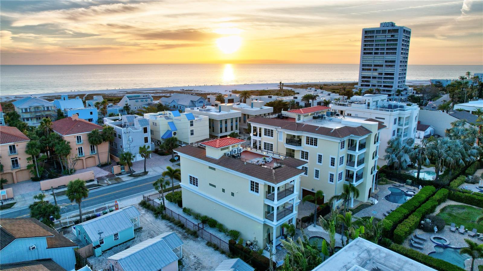 317 BEACH RD