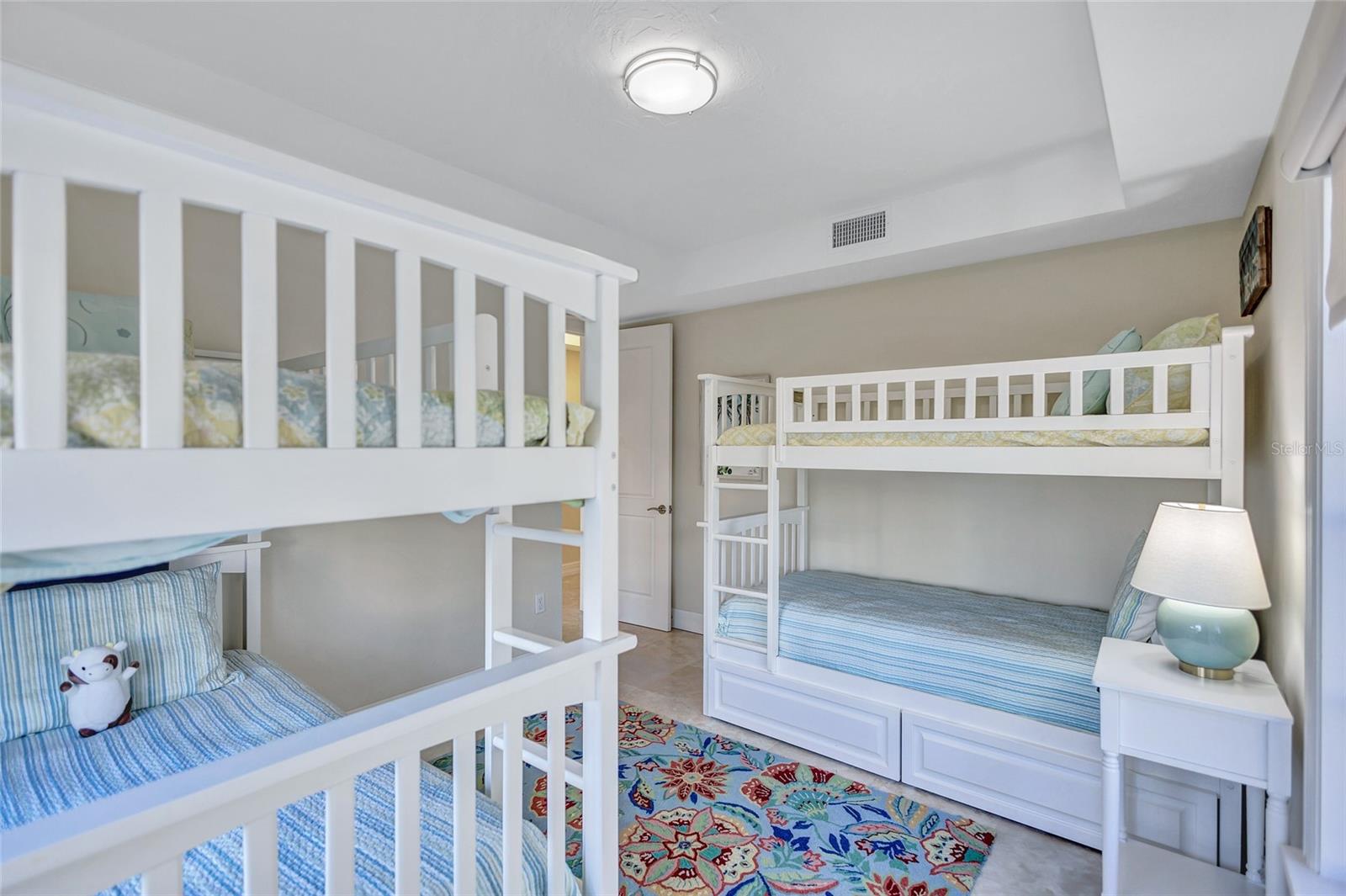 317 BEACH RD