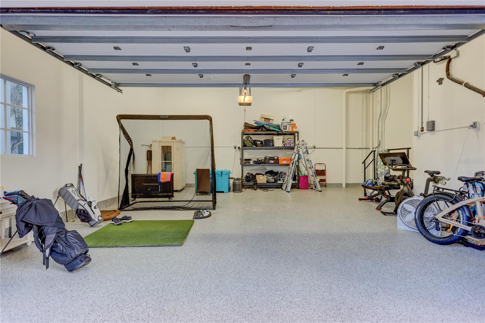 317 BEACH RD