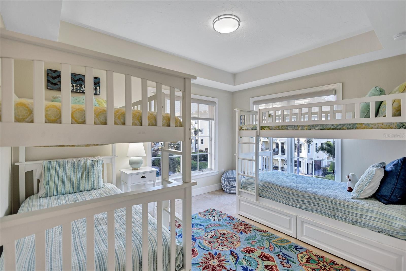 317 BEACH RD
