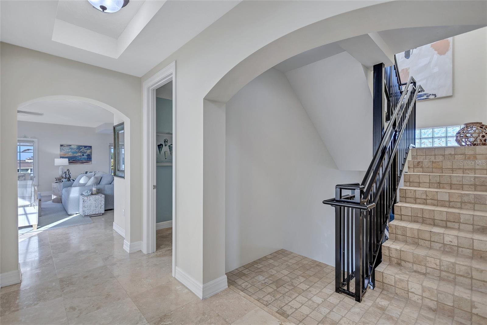 317 BEACH RD