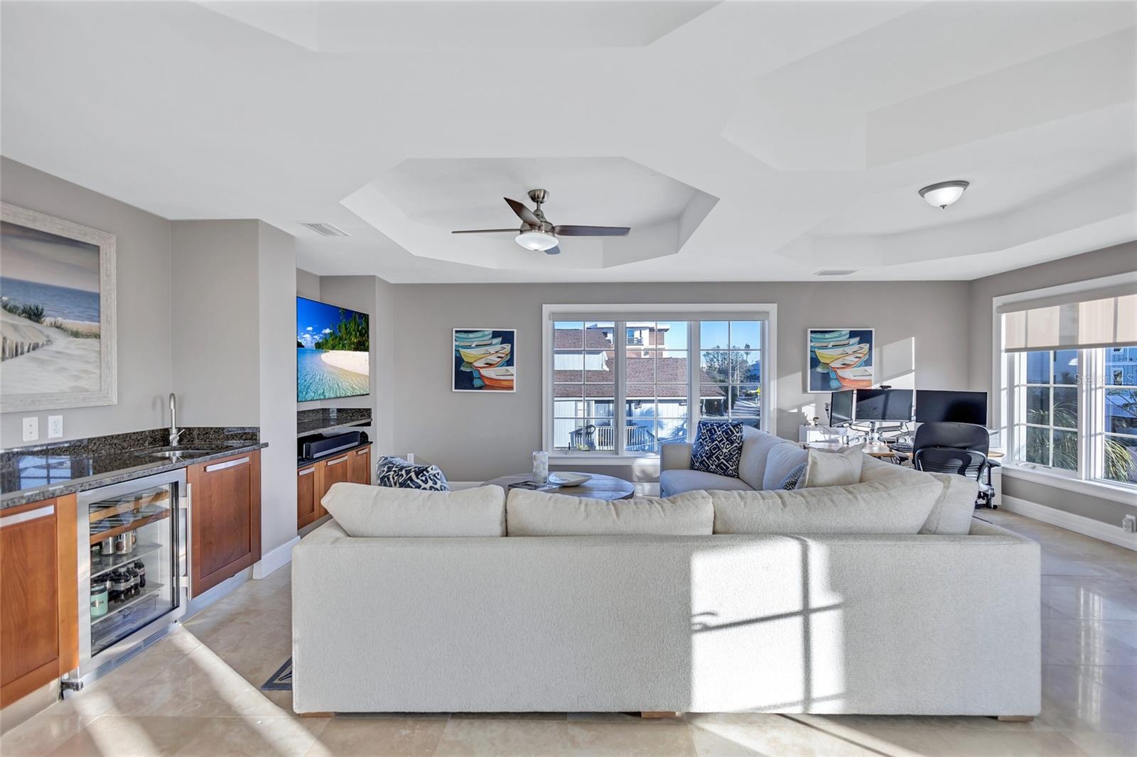 317 BEACH RD