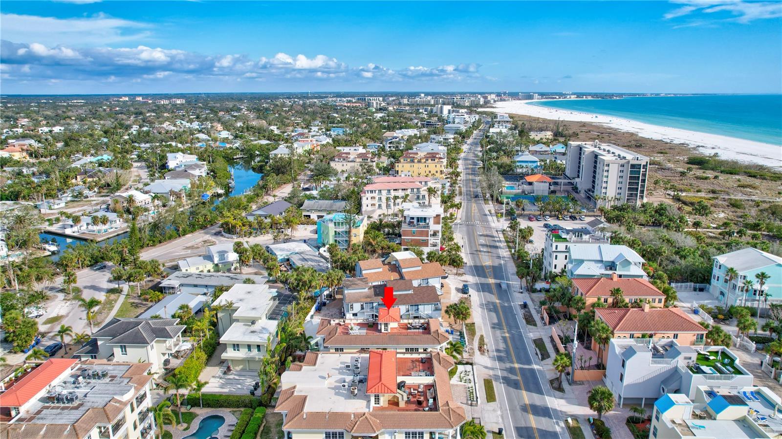 317 BEACH RD